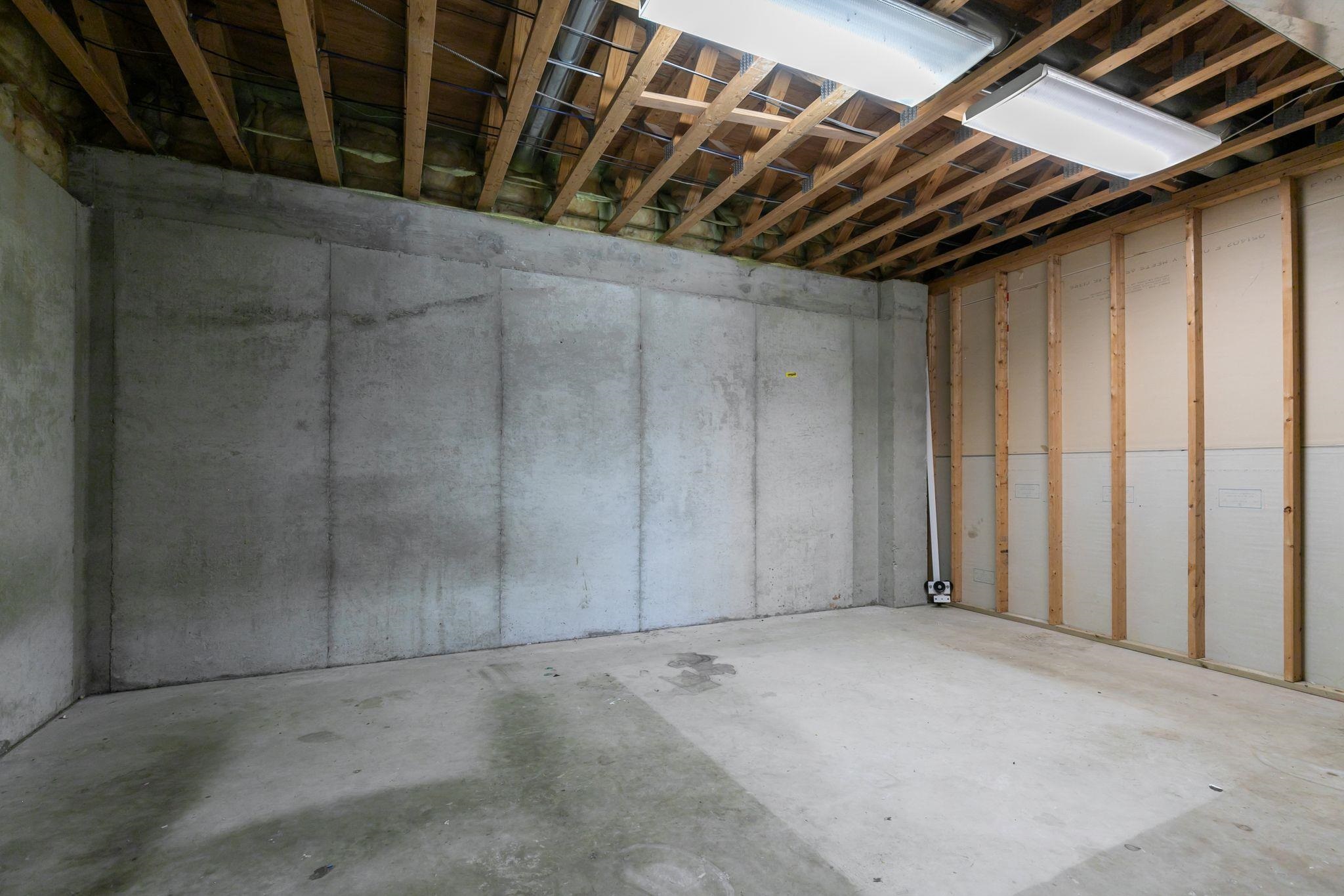 Berlin, Wisconsin, 54923, United States, 5 Bedrooms Bedrooms, ,4 BathroomsBathrooms,Residential,For Sale,1974961