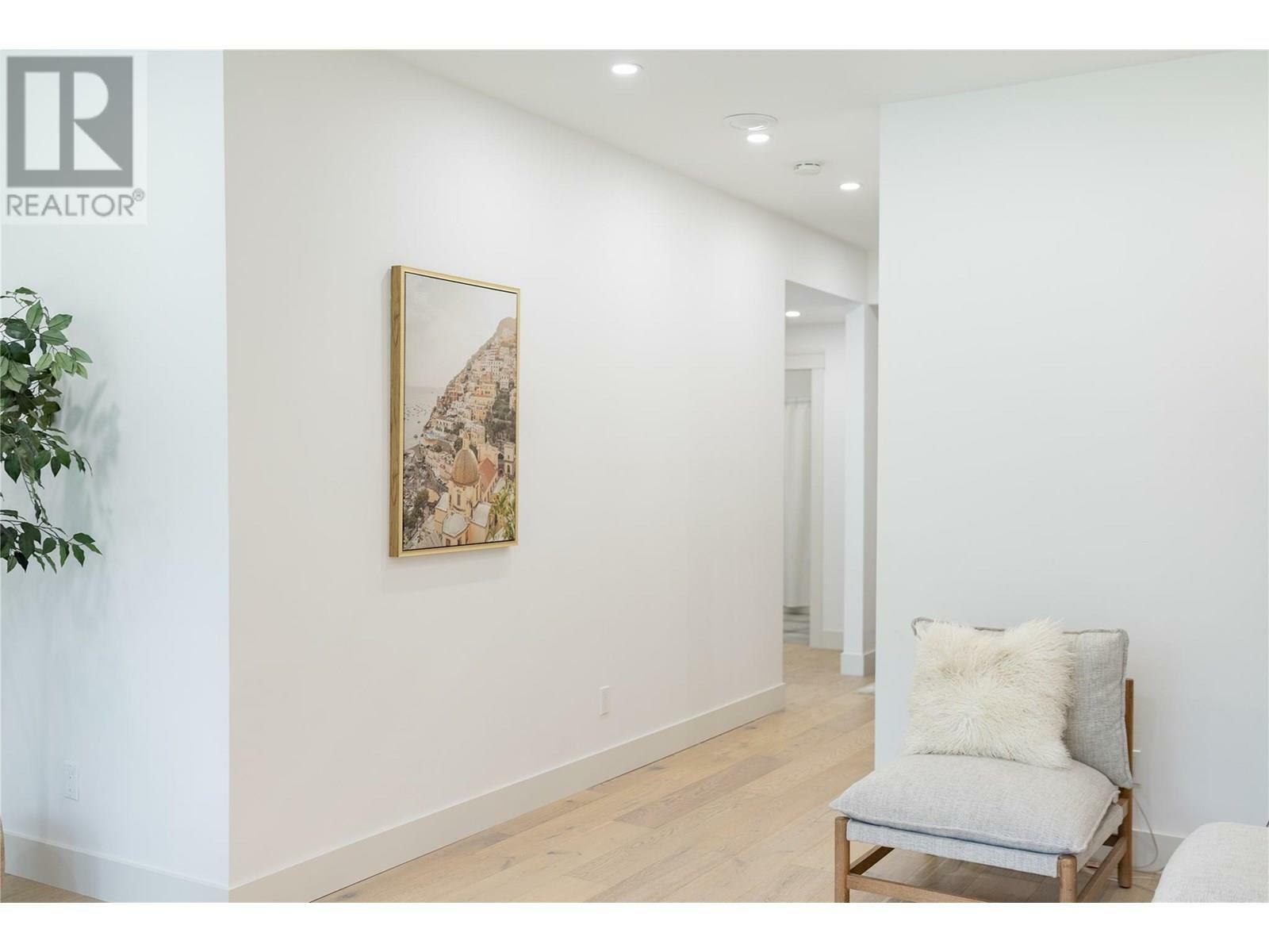 GRAND FORKS, British Columbia, V0H 1H2, CA, 5 Bedrooms Bedrooms, ,5 BathroomsBathrooms,Residential,For Sale,1868553