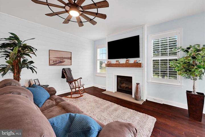 Millersville, Pennsylvania, 17551, United States, 3 Bedrooms Bedrooms, ,3 BathroomsBathrooms,Residential,For Sale,2048107