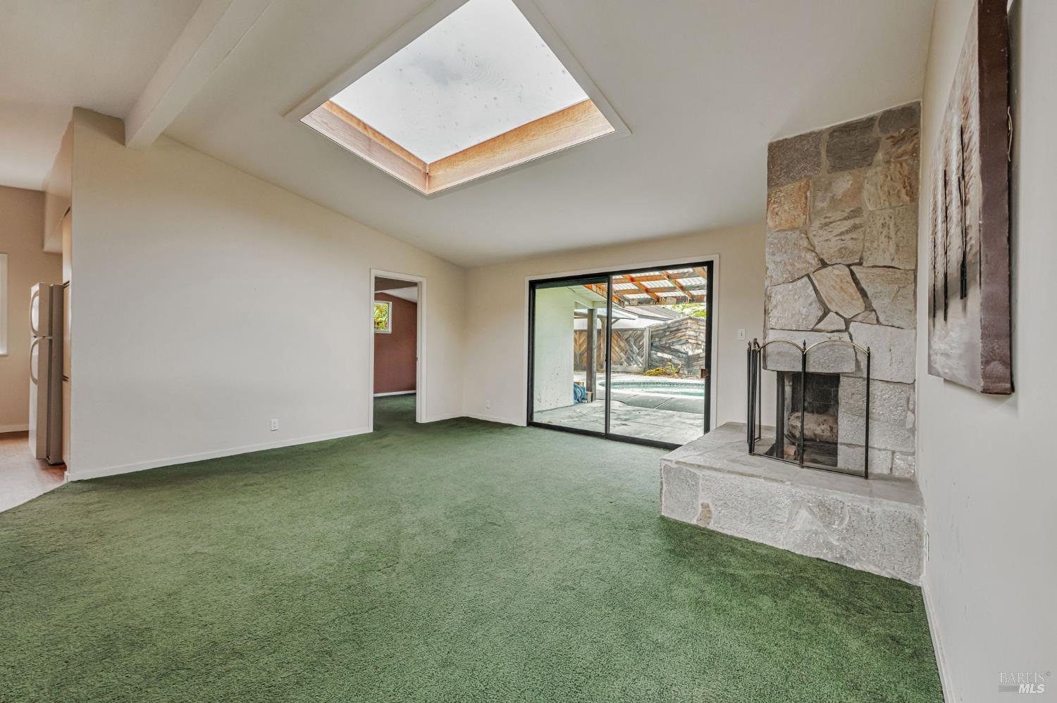 San Rafael, California, 94903, United States, 4 Bedrooms Bedrooms, ,2 BathroomsBathrooms,Residential,For Sale,1939619
