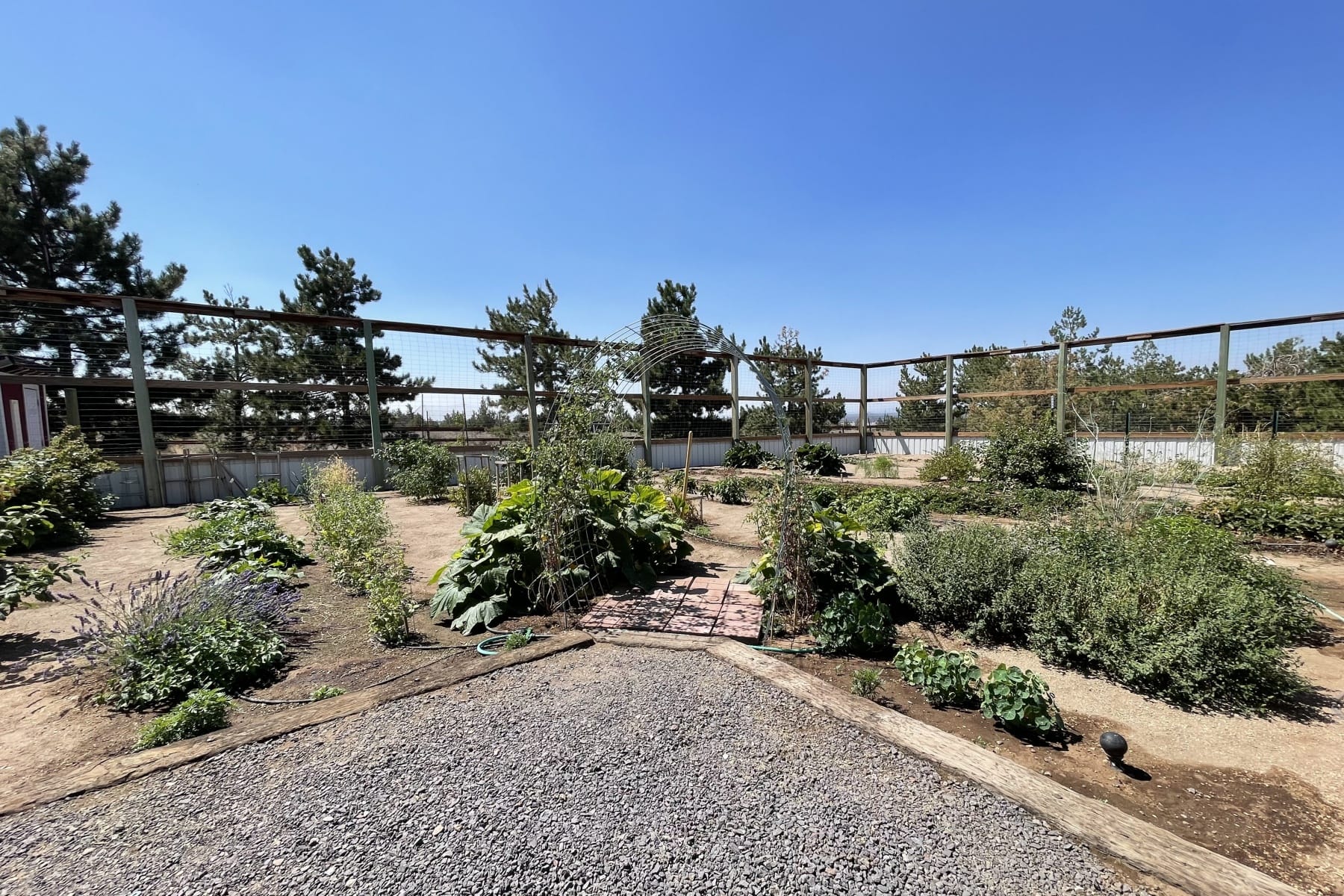  11301 SW Robinson Lane Powell Butte, OR 97753 - 物件實景