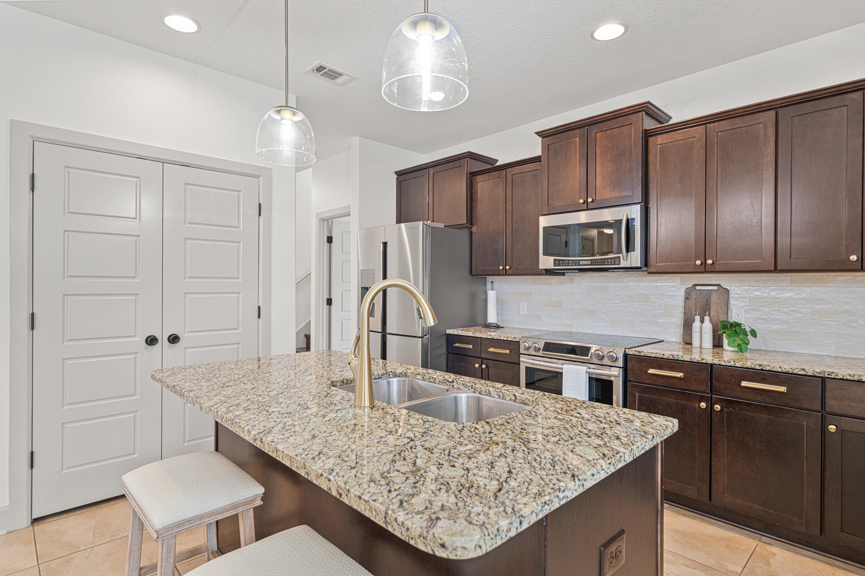 Crestview, Florida, 32536, United States, 5 Bedrooms Bedrooms, ,5 BathroomsBathrooms,Residential,For Sale,1906296
