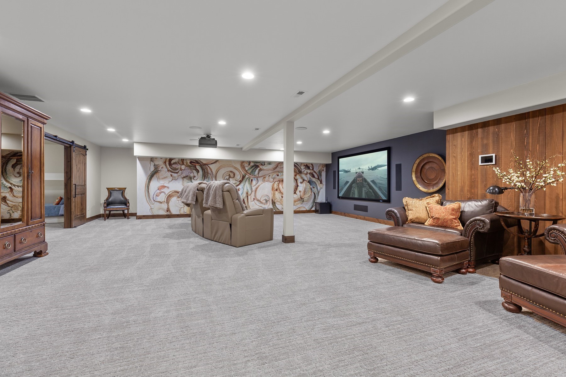  Rare Custom Retreat at Hayden Lake - 物件實景