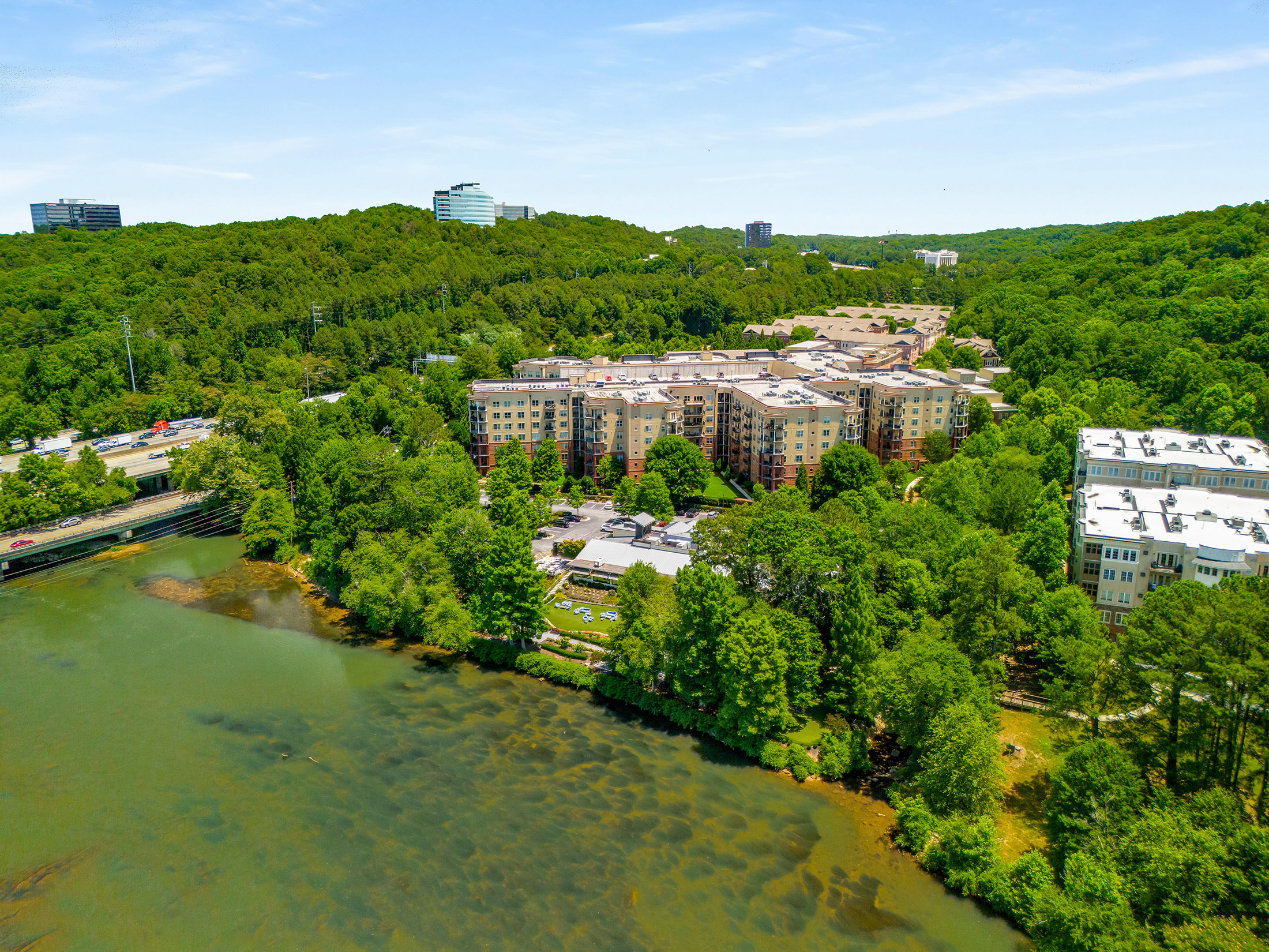  Exceptional Townhome Offers a Resort-like Lifestyle - 物件實景