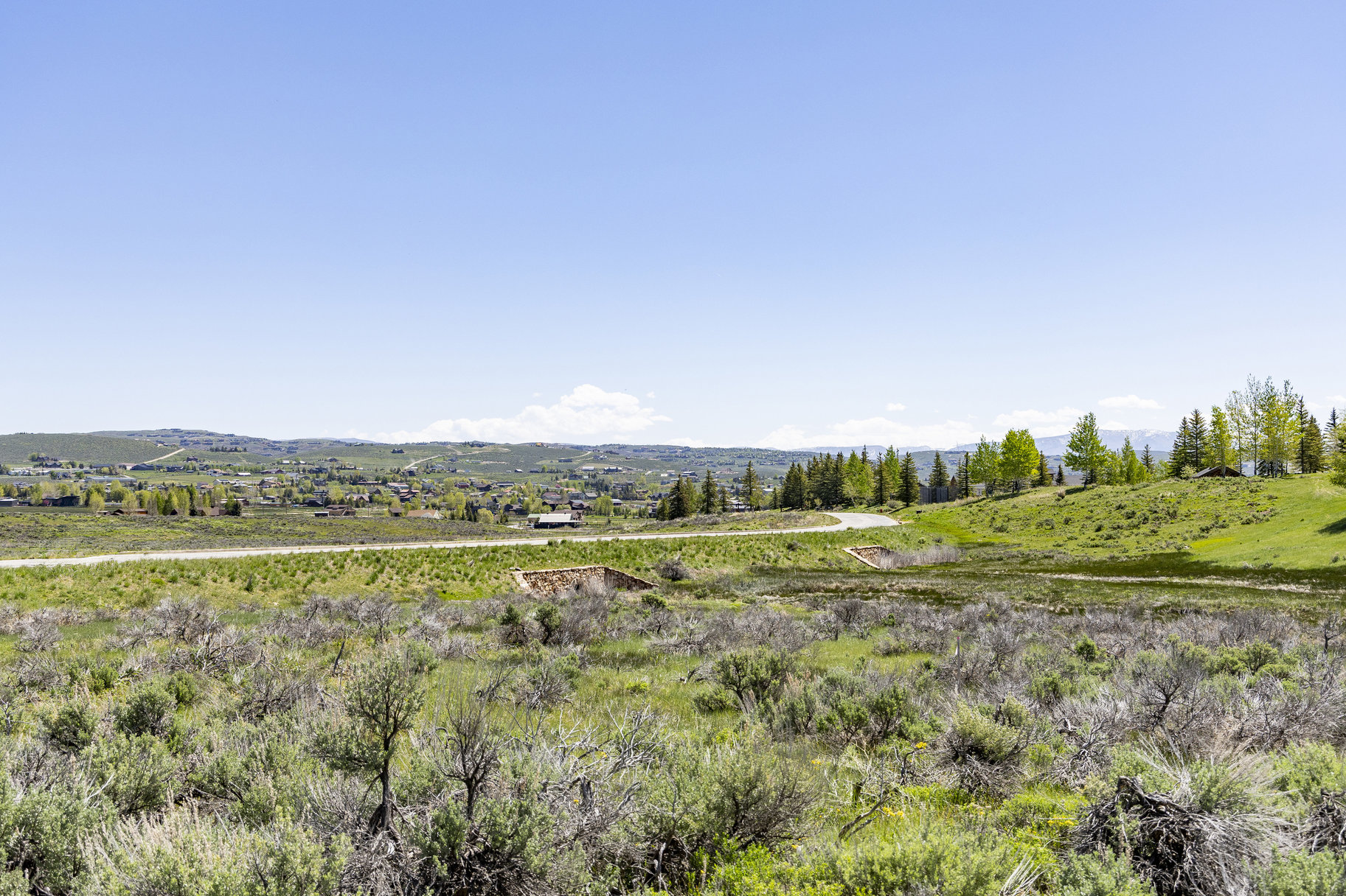  South-facing, Flat Lot on the 4th Green at Glenwild with Ski Resort Views - 物件實景