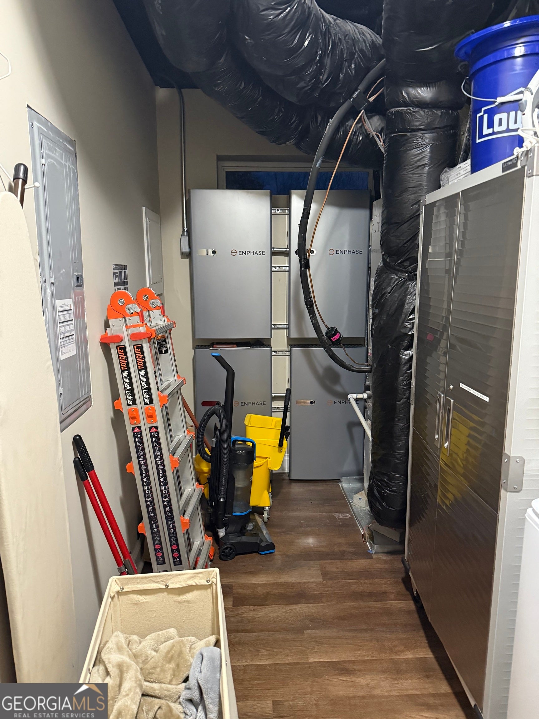 Ellijay, Georgia, 30540, United States, 3 Bedrooms Bedrooms, ,3 BathroomsBathrooms,Residential,For Sale,1858970