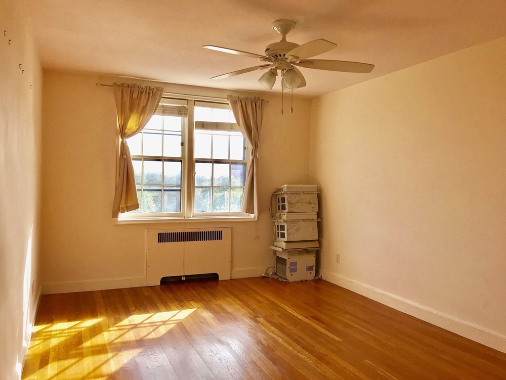 Cambridge, Massachusetts, 02138, United States, 1 Bedroom Bedrooms, ,1 BathroomBathrooms,Residential,For Sale,1918224