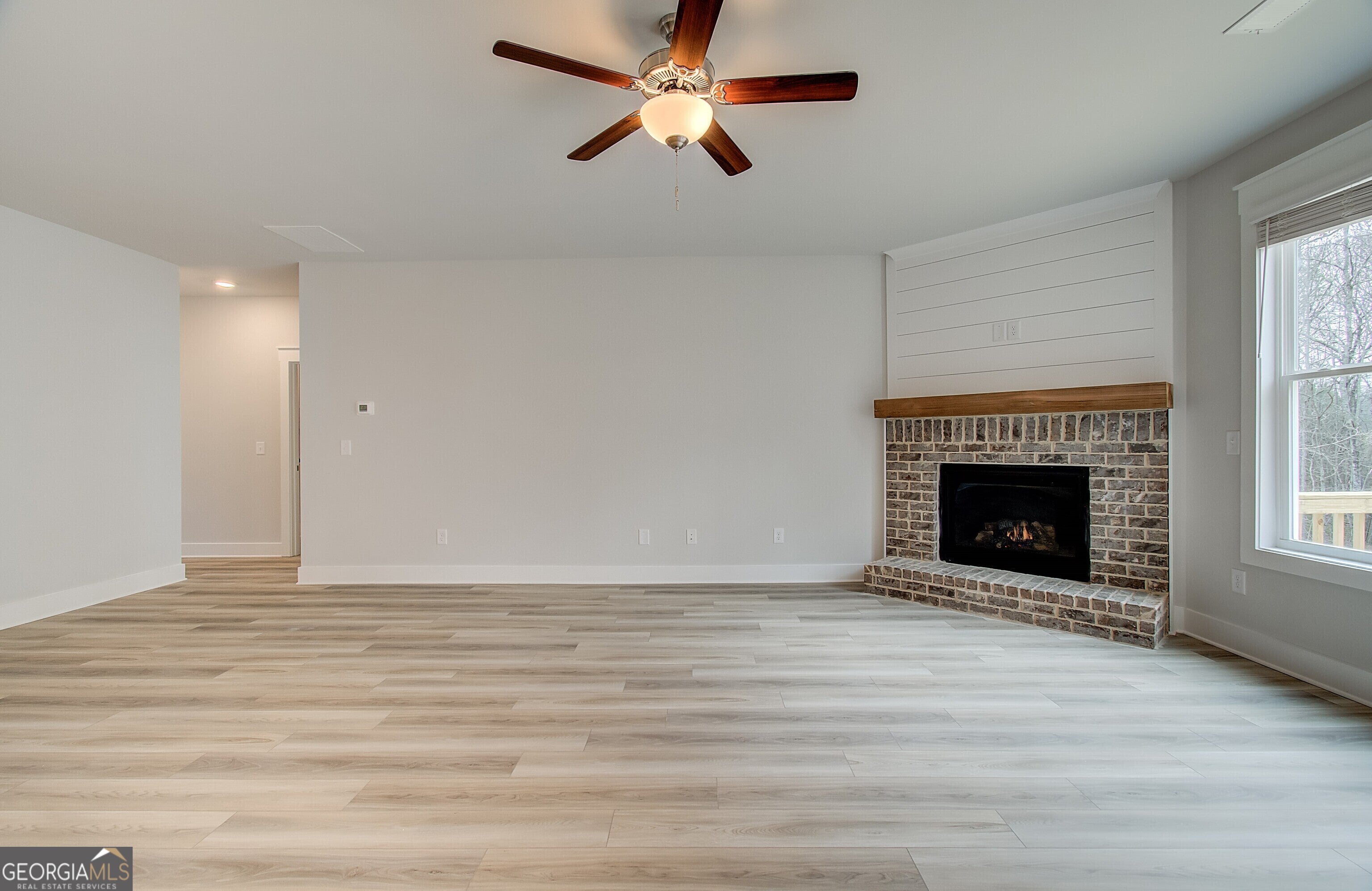 Senoia, Georgia, 30276, United States, 4 Bedrooms Bedrooms, ,4 BathroomsBathrooms,Residential,For Sale,2008995