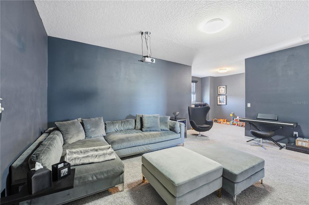 Winter Garden, Florida, 34787, United States, 5 Bedrooms Bedrooms, ,5 BathroomsBathrooms,Residential,For Sale,1987949