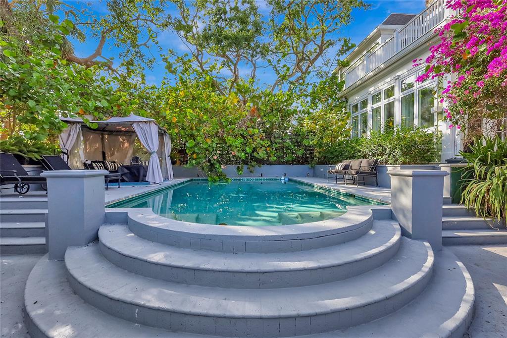 Tampa, Florida, 33611, United States, 5 Bedrooms Bedrooms, ,7 BathroomsBathrooms,Residential,For Sale,1988340