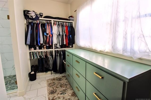 Tahlequah, Oklahoma, 74464, United States, 3 Bedrooms Bedrooms, ,3 BathroomsBathrooms,Residential,For Sale,1936966
