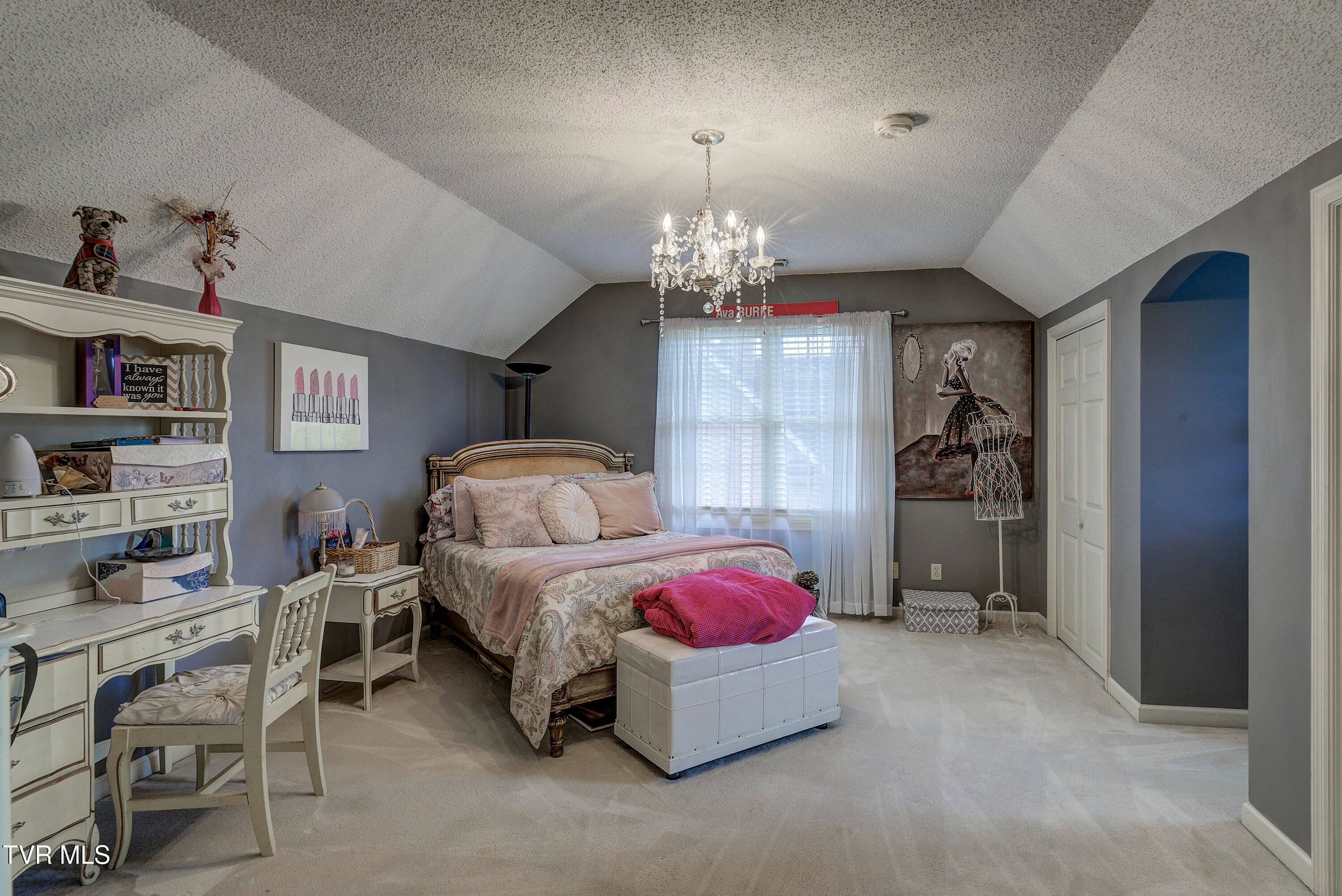 Kingsport, Tennessee, 37663, United States, 5 Bedrooms Bedrooms, ,3 BathroomsBathrooms,Residential,For Sale,1940461
