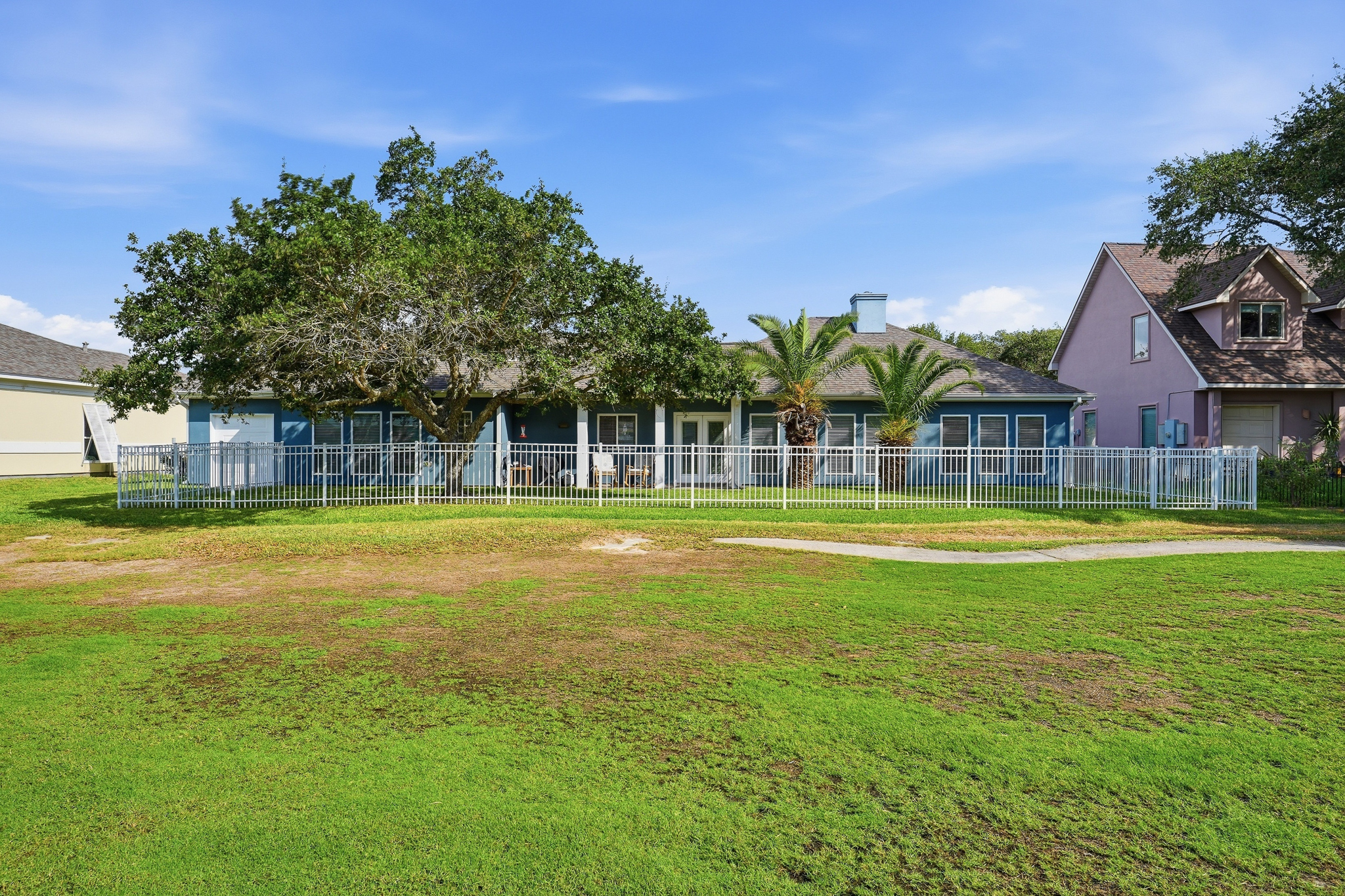  Golf Course Living with Resort-Style Pool - 物件實景