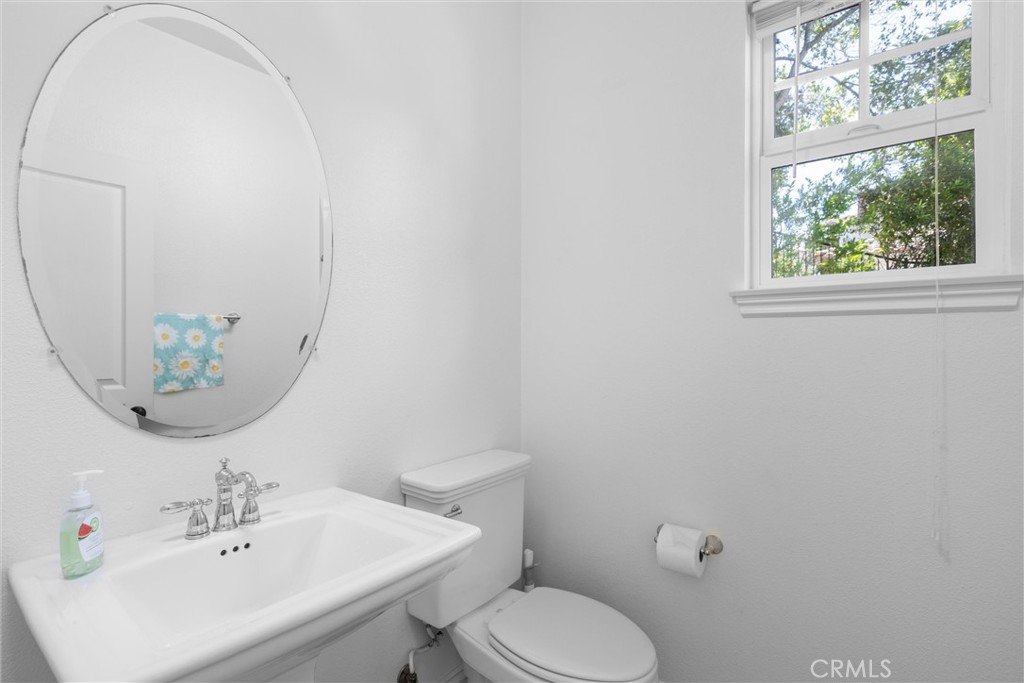 San Luis Obispo, California, 93405, United States, 4 Bedrooms Bedrooms, ,5 BathroomsBathrooms,Residential,For Sale,1905768