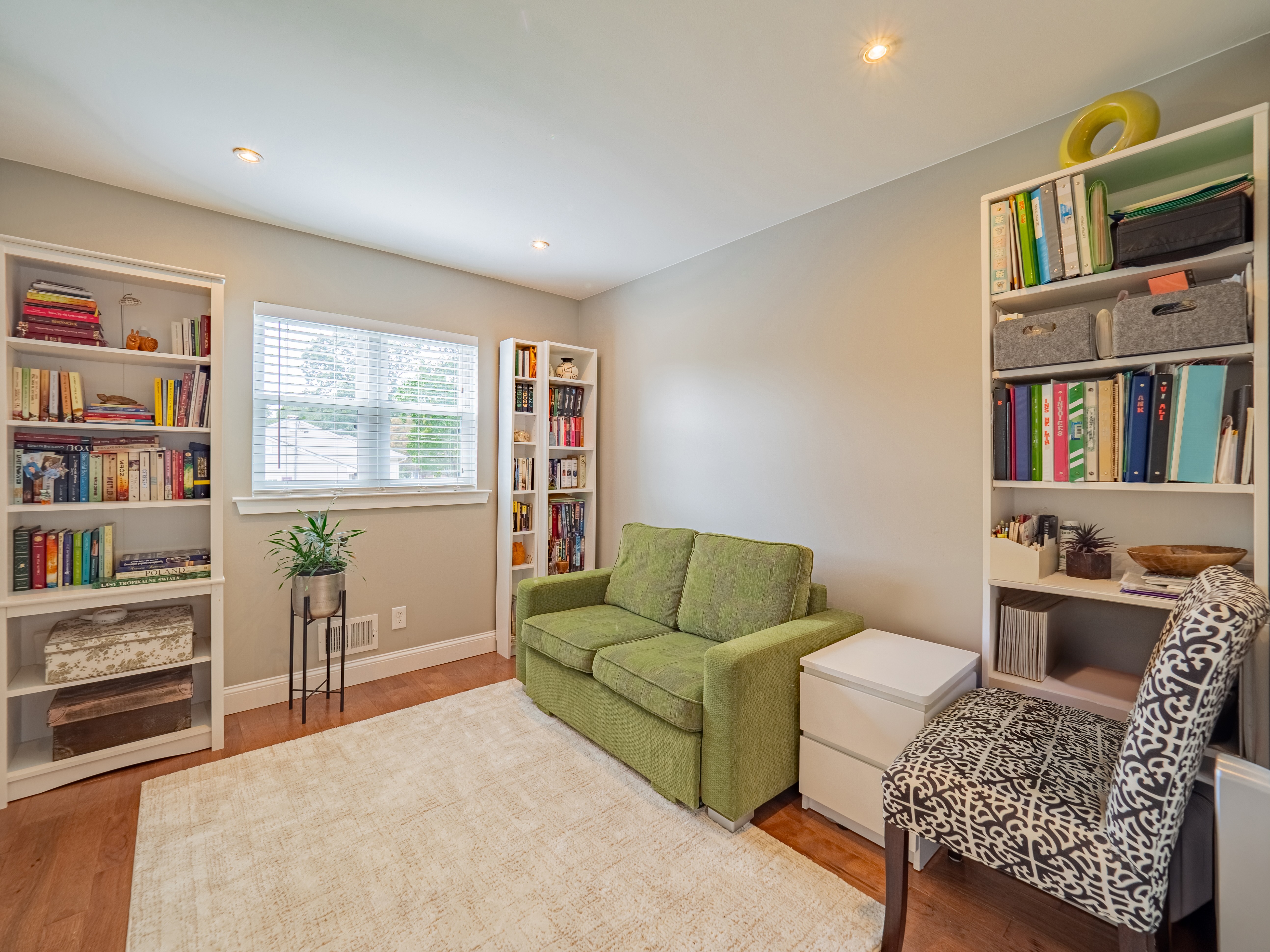 Pennington, New Jersey, 08534, United States, 2 Bedrooms Bedrooms, ,3 BathroomsBathrooms,Residential,For Sale,1936854