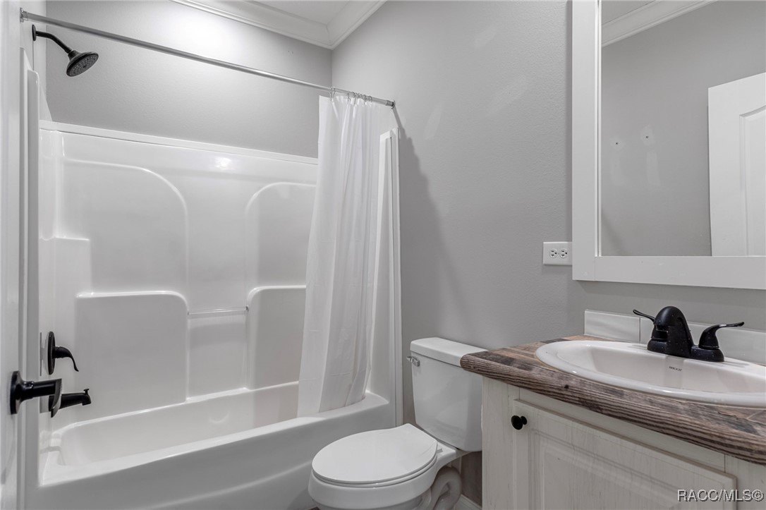 Dunnellon, Florida, 34433, United States, 4 Bedrooms Bedrooms, ,3 BathroomsBathrooms,Residential,For Sale,2008614