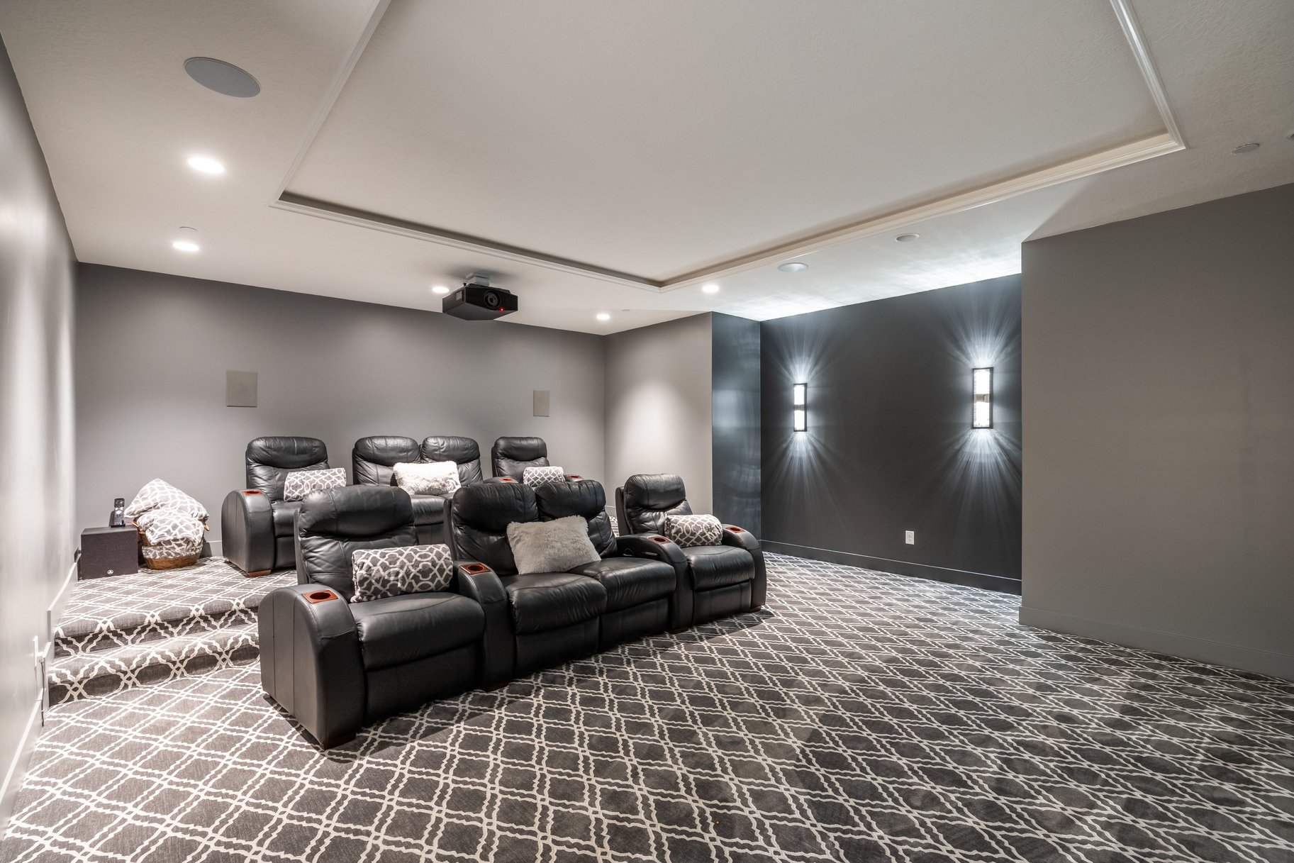  Luxury Custom Home in the Coveted Woods of Parleys Lane - 物件實景
