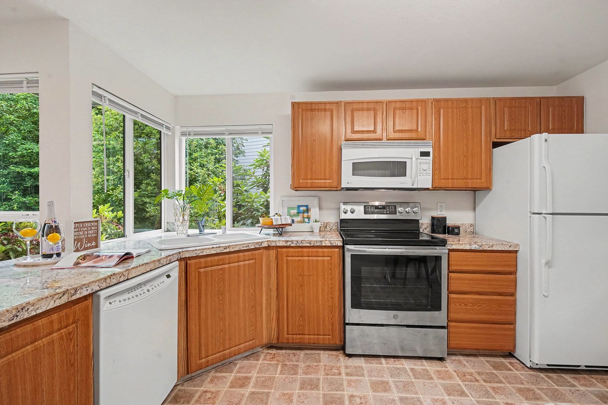  13105 102nd Lane NE, Kirkland, WA 98034 - 物件實景