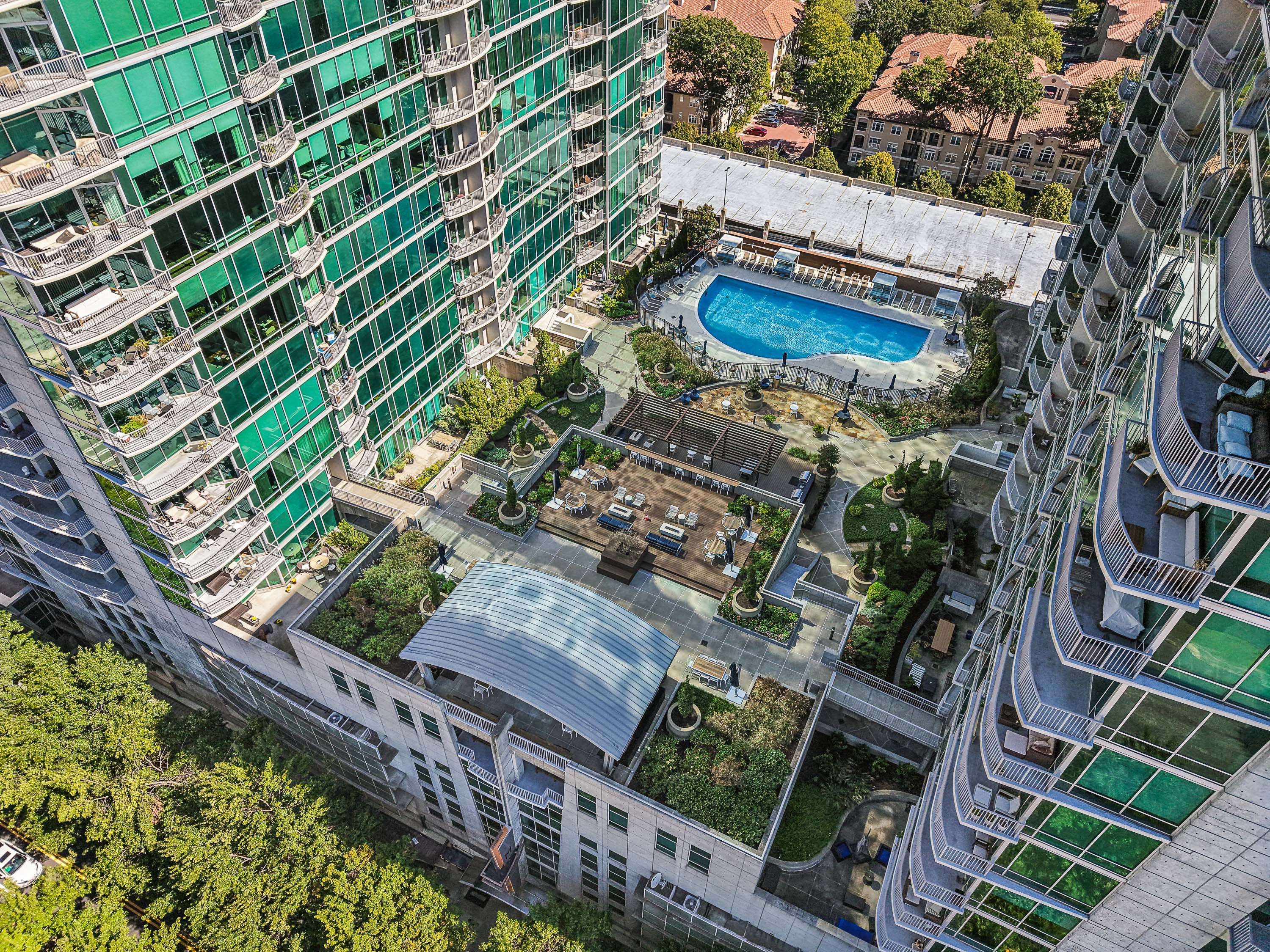  Beautifully Renovated Corner Residence at Metropolis North - 物件實景