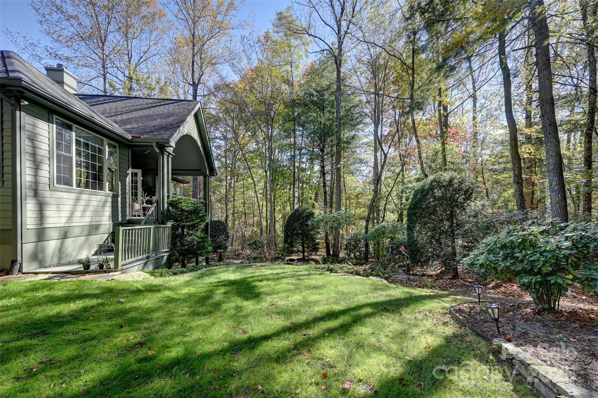 Hendersonville, North Carolina, 28739, United States, 4 Bedrooms Bedrooms, ,3 BathroomsBathrooms,Residential,For Sale,1992050