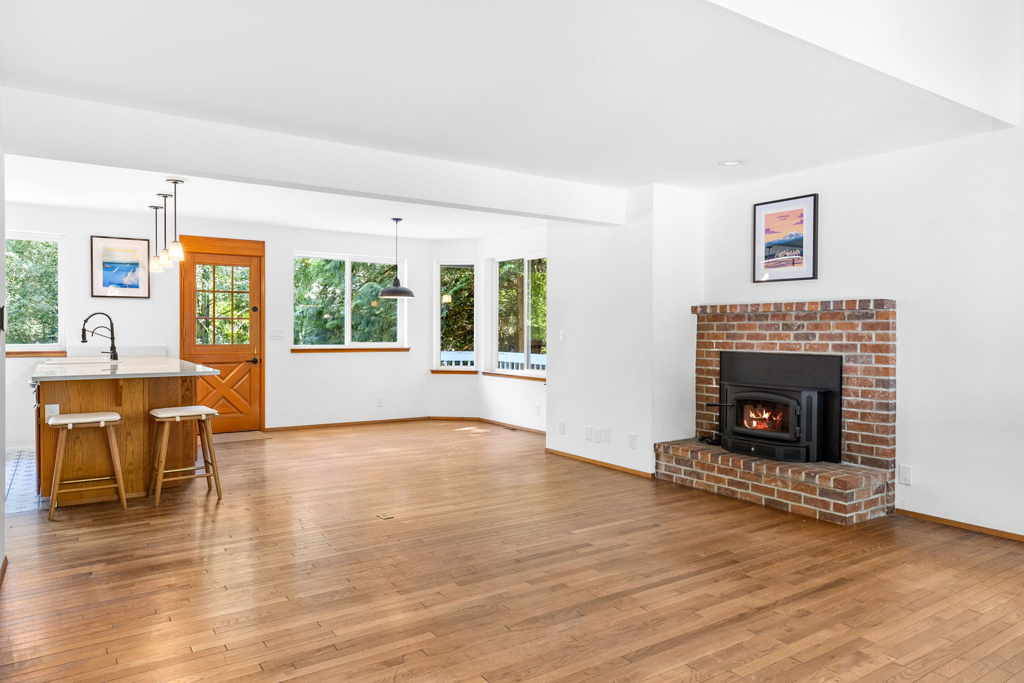  10095 NE Knight Rd, Bainbridge Island, WA 98110 - 物件實景