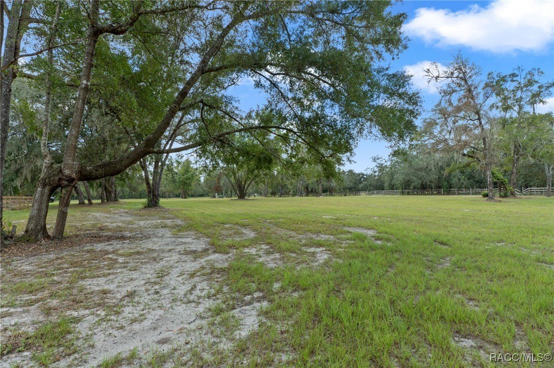 Crystal River, Florida, 34428, United States, 4 Bedrooms Bedrooms, ,4 BathroomsBathrooms,Residential,For Sale,1983688