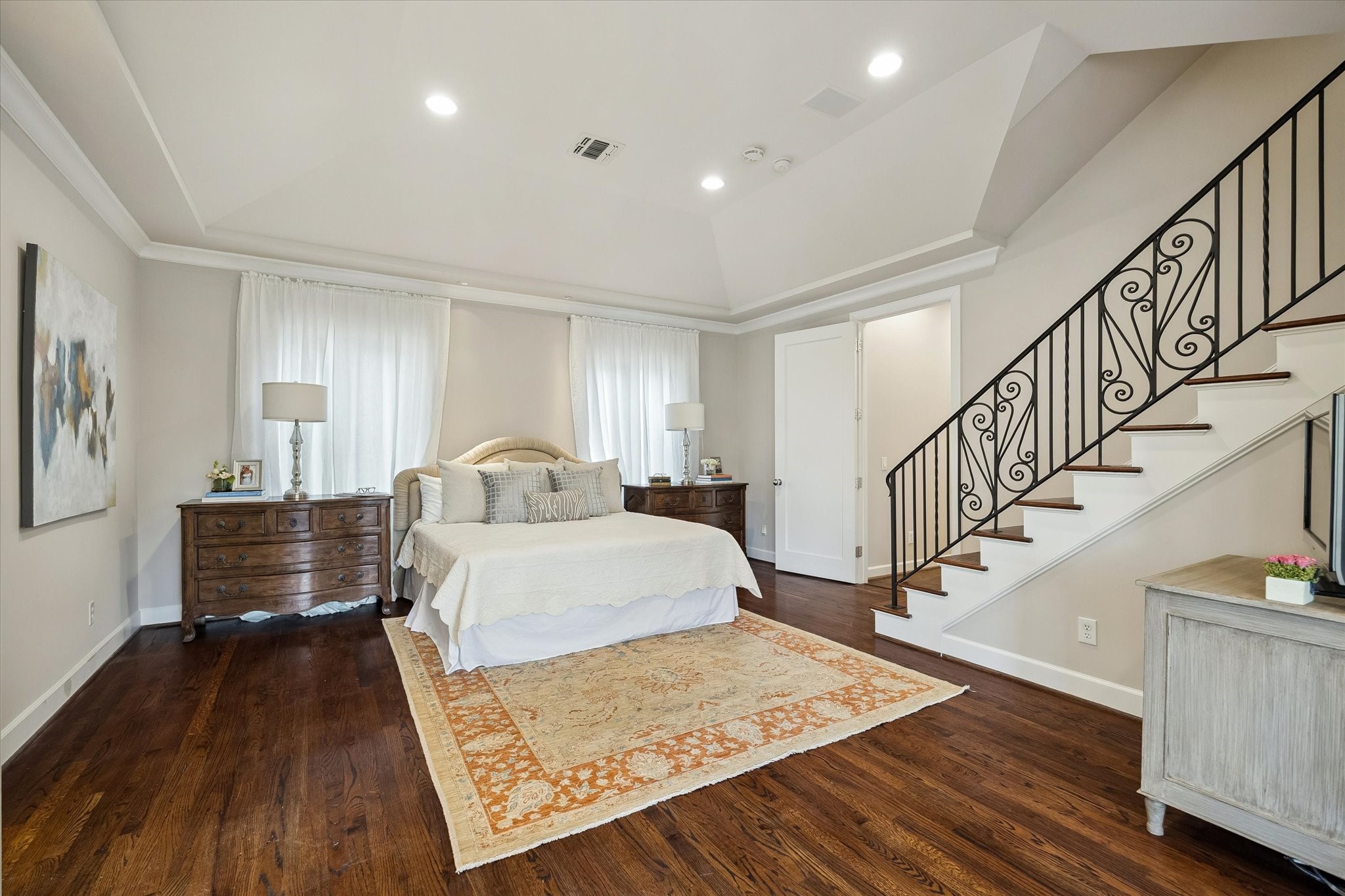  2102 Mcclendon Street - 物件實景