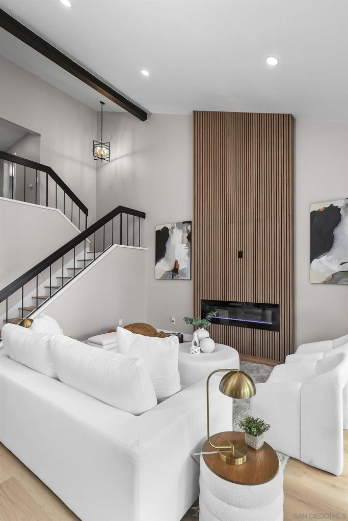 San Diego, California, 92111, United States, 3 Bedrooms Bedrooms, ,3 BathroomsBathrooms,Residential,For Sale,2010318