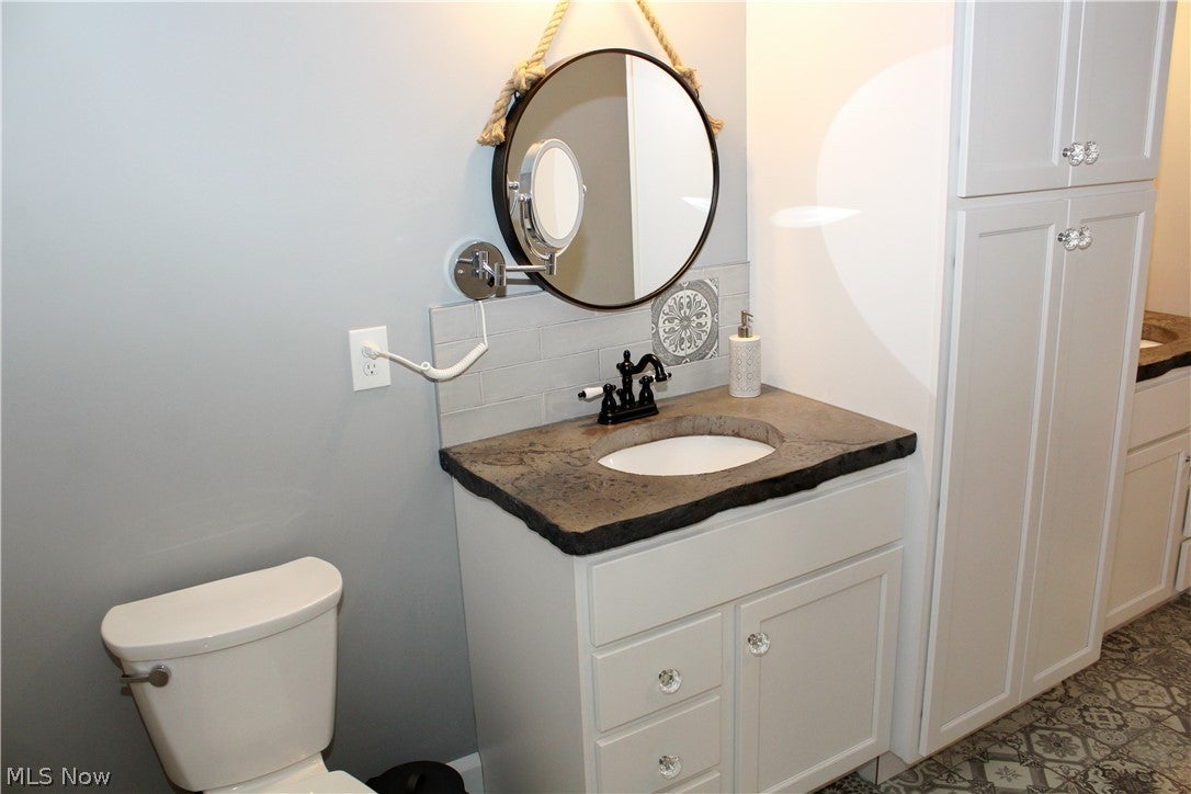Lake Milton, Ohio, 44429, United States, 3 Bedrooms Bedrooms, ,3 BathroomsBathrooms,Residential,For Sale,2024644
