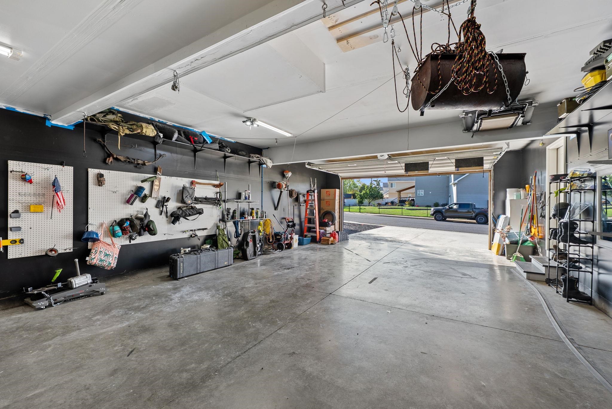 Cheney, Washington, 99004, United States, 4 Bedrooms Bedrooms, ,3 BathroomsBathrooms,Residential,For Sale,1978088