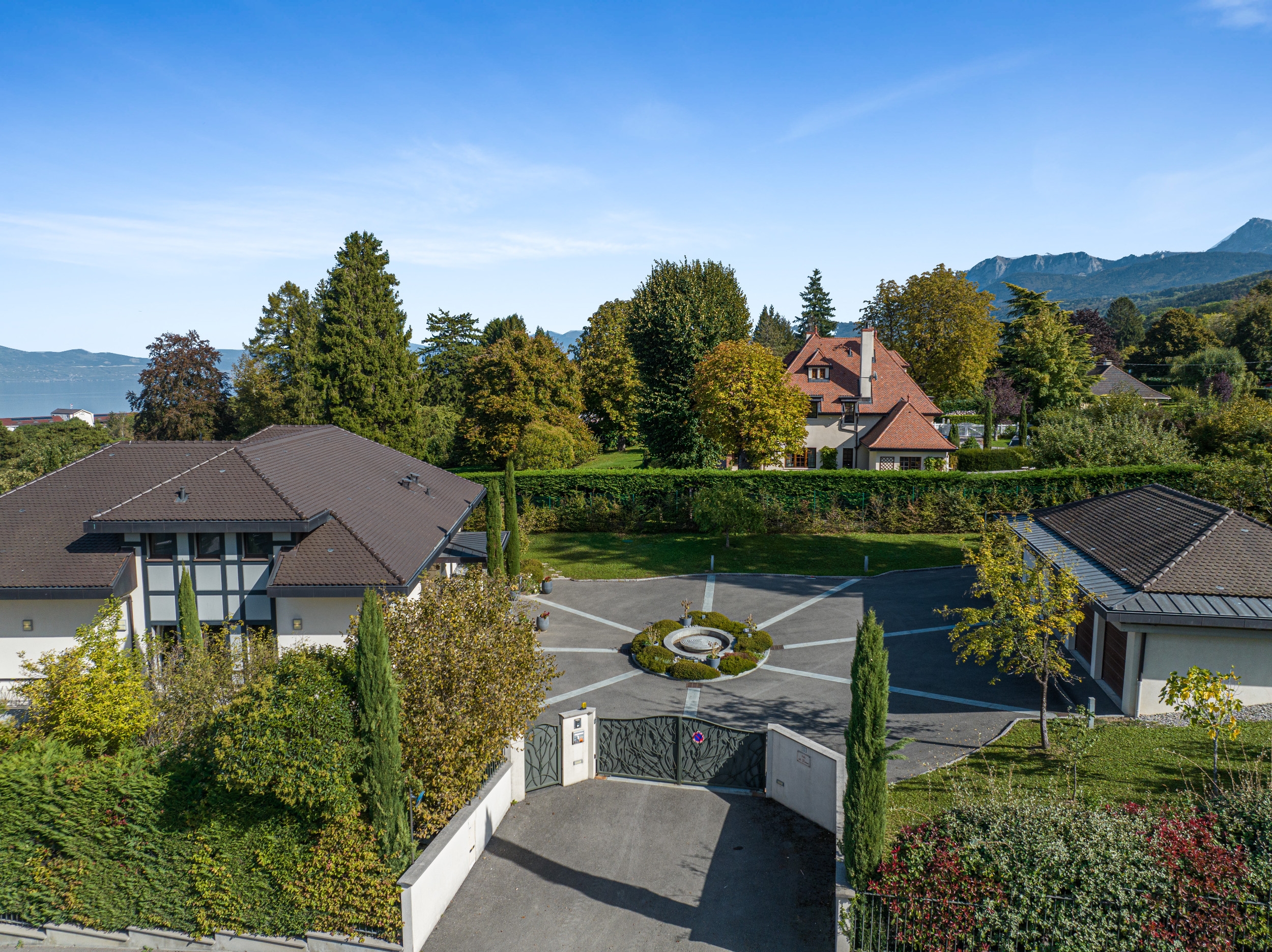  Sale PRESTIGIOUS HOUSE IN EVIAN - 物件實景