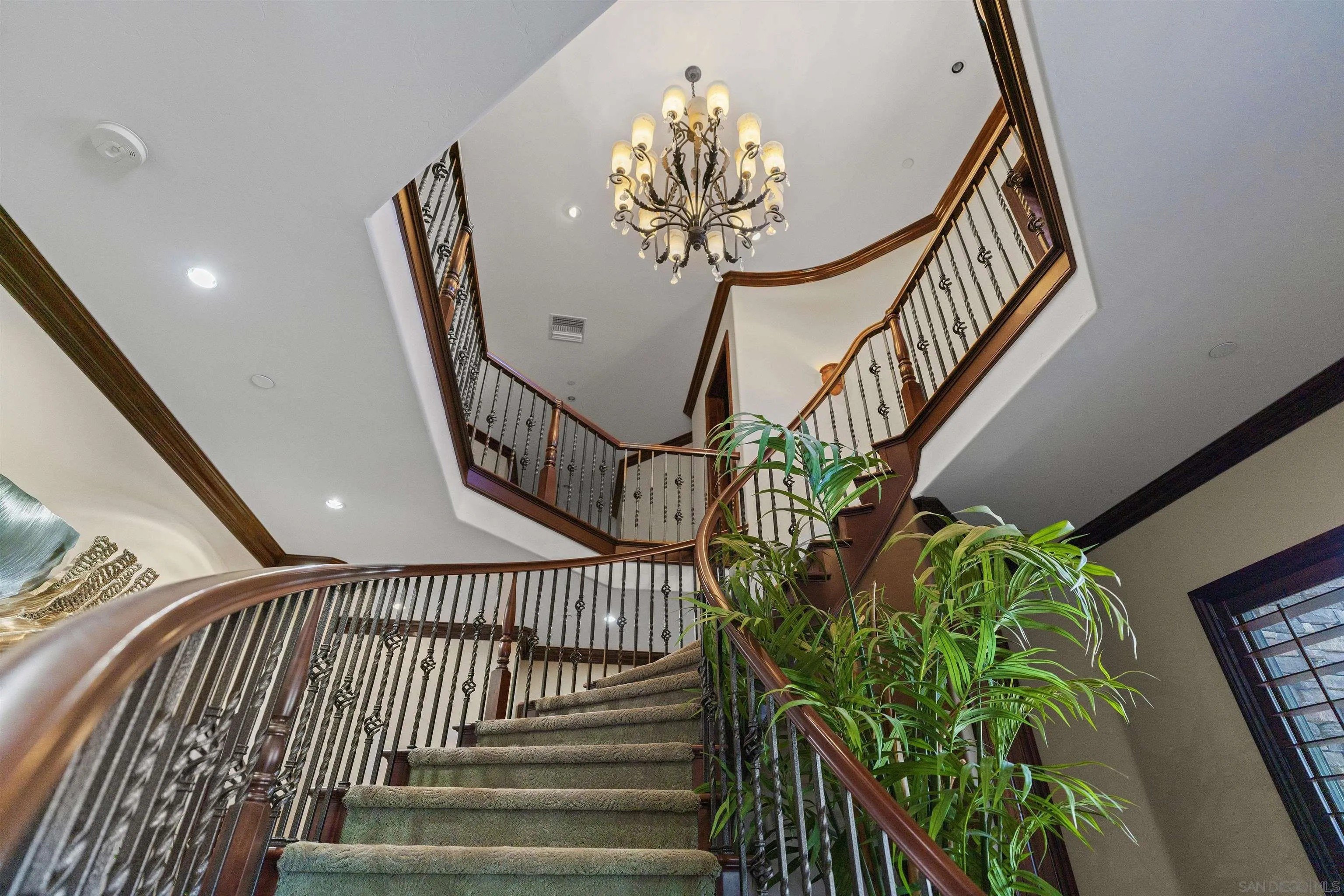 Alpine, California, 91901, United States, 3 Bedrooms Bedrooms, ,5 BathroomsBathrooms,Residential,For Sale,1997111