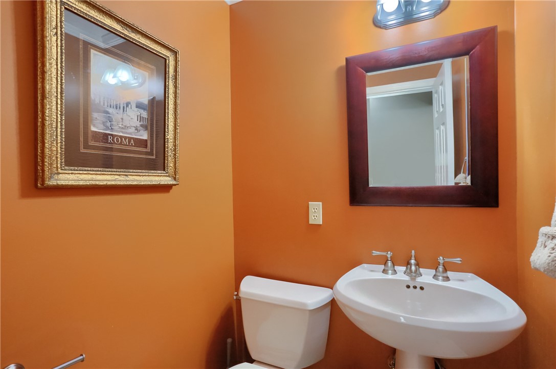 Pine Twp, Pennsylvania, 15044, United States, 4 Bedrooms Bedrooms, ,3 BathroomsBathrooms,Residential,For Sale,1951267