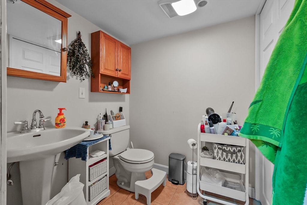 Attleboro, Massachusetts, 02703, United States, 4 Bedrooms Bedrooms, ,4 BathroomsBathrooms,Residential,For Sale,1880500
