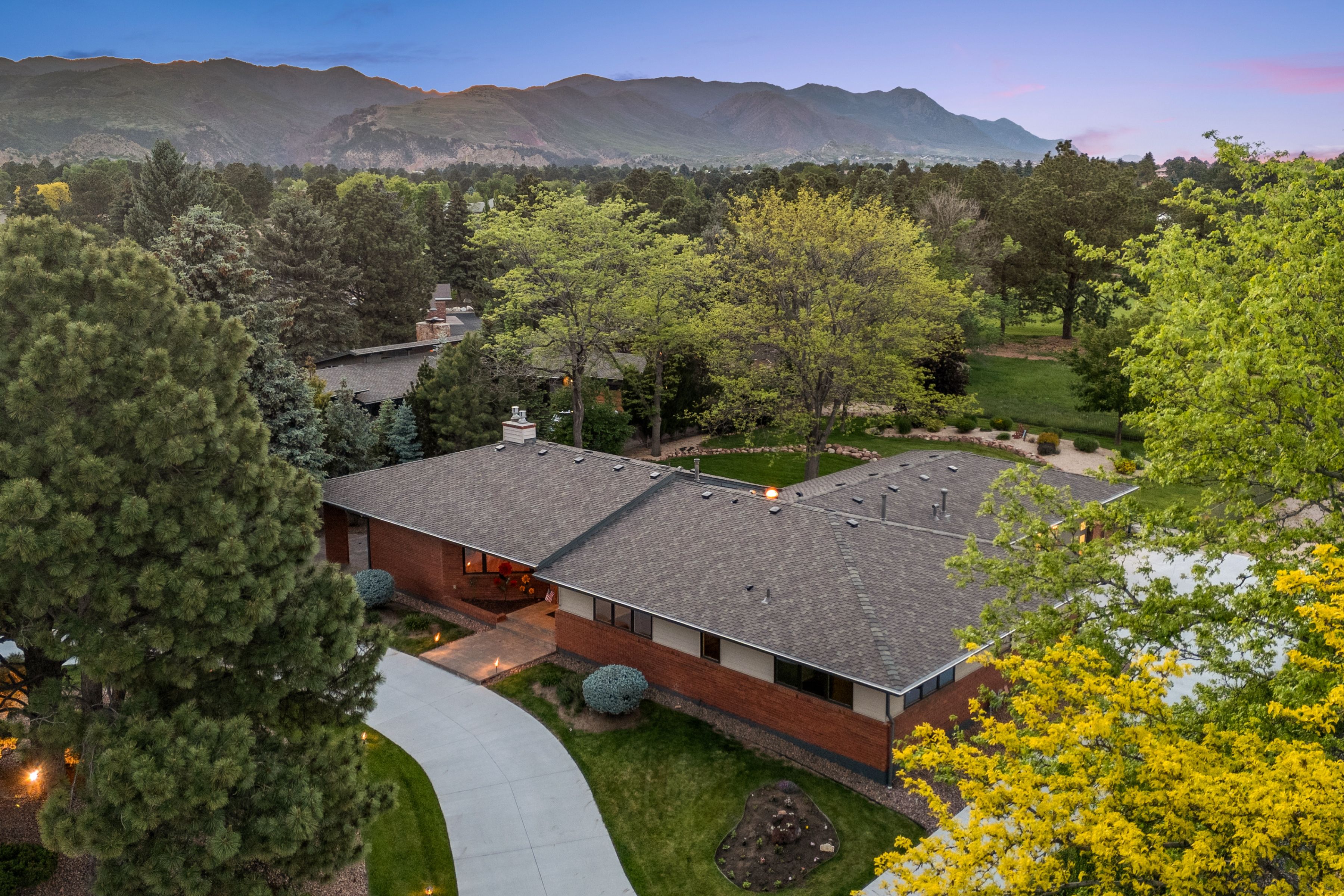  Main Level Living, Backs to Golf Course - 物件實景