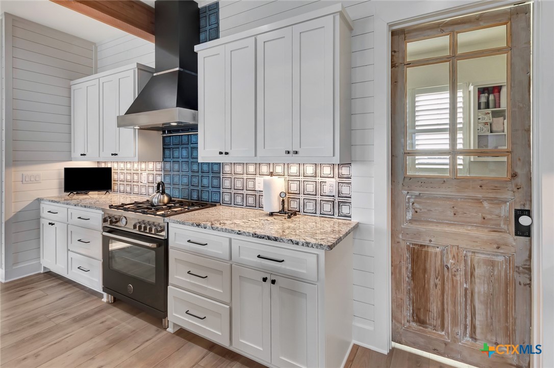 Port O'Connor, Texas, 77982, United States, 4 Bedrooms Bedrooms, ,5 BathroomsBathrooms,Residential,For Sale,1892041