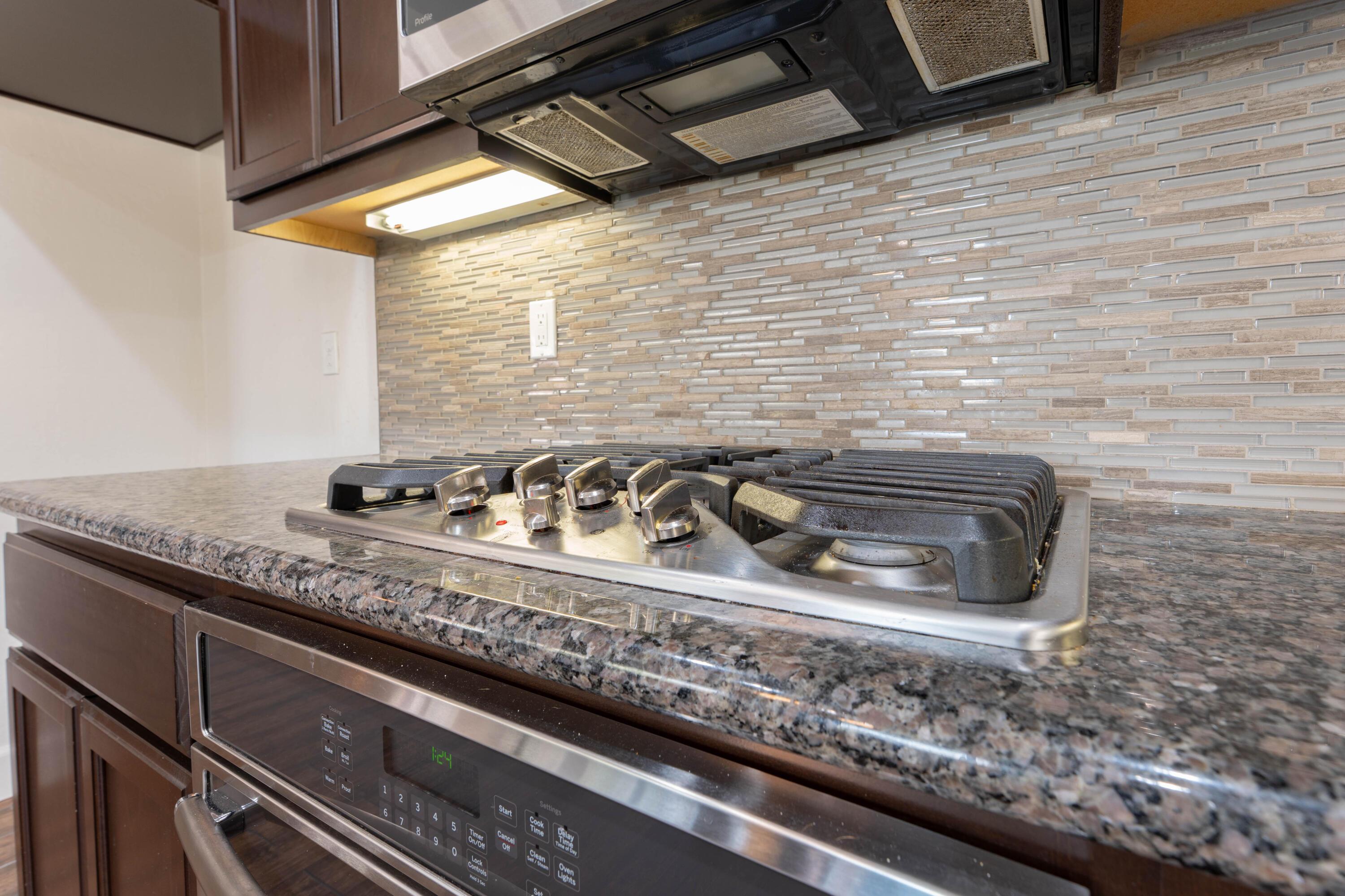 Tulare, California, 93274, United States, 4 Bedrooms Bedrooms, ,3 BathroomsBathrooms,Residential,For Sale,1975083