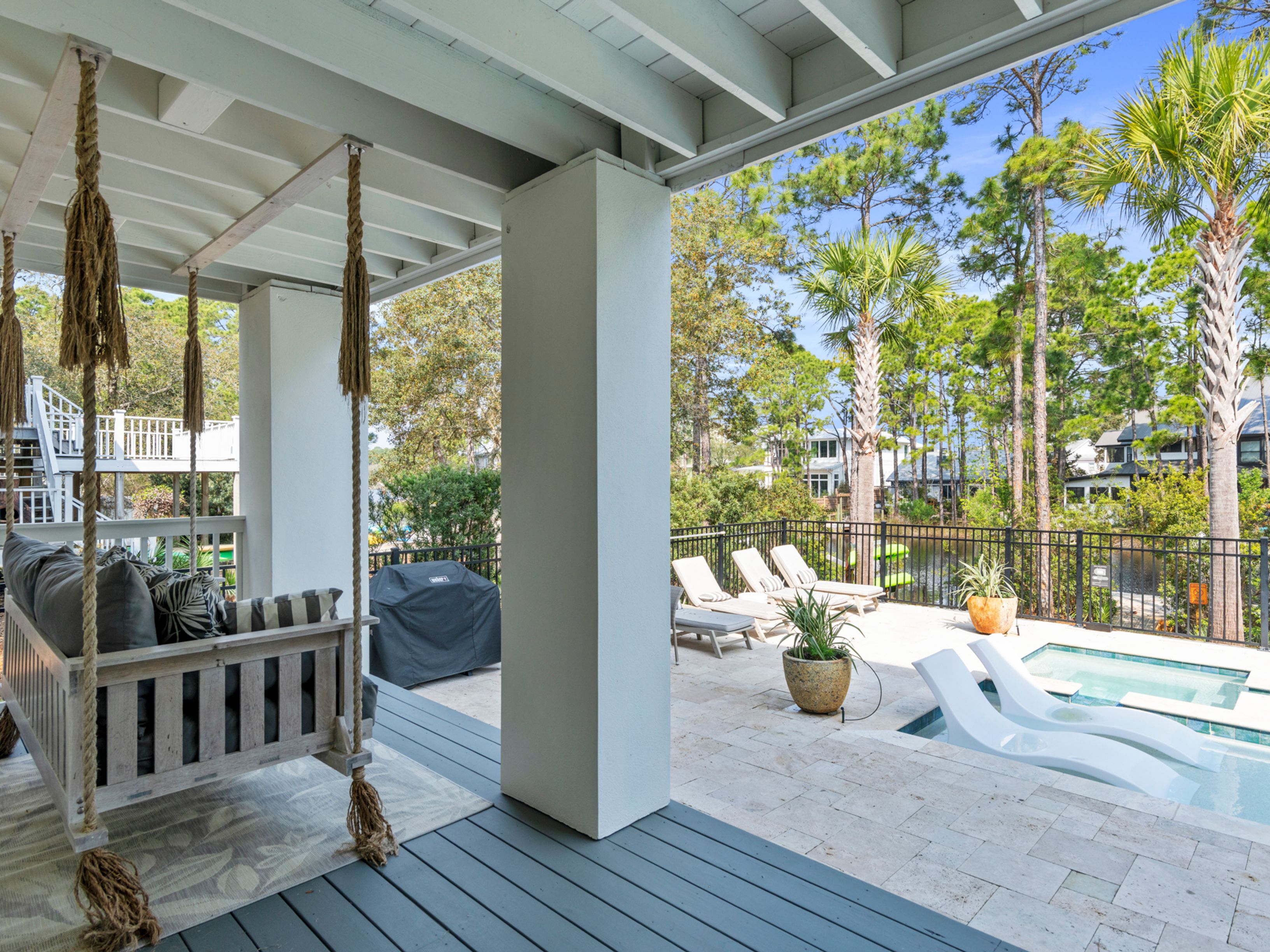  Lakefront Beach Retreat With Pool, Dock And Elevator - 物件實景
