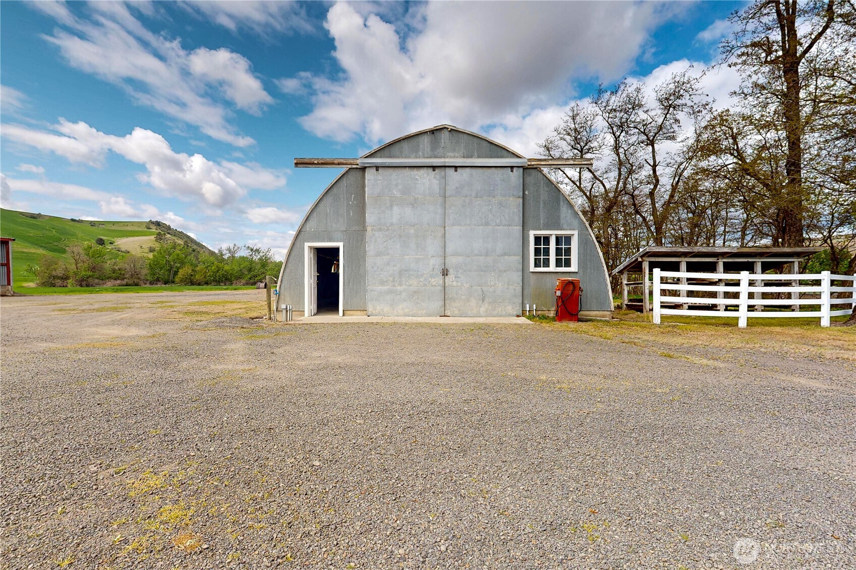 Waitsburg, Washington, 99361, United States, 4 Bedrooms Bedrooms, ,3 BathroomsBathrooms,Residential,For Sale,1793079