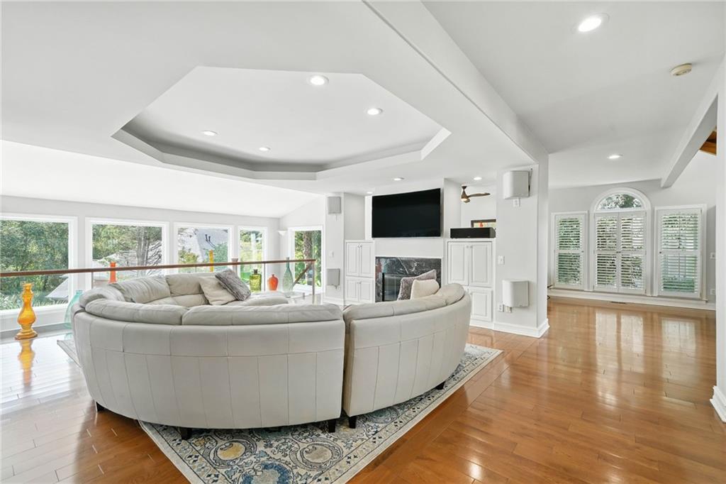 Marietta, Georgia, 30067, United States, 5 Bedrooms Bedrooms, ,4 BathroomsBathrooms,Residential,For Sale,1938523