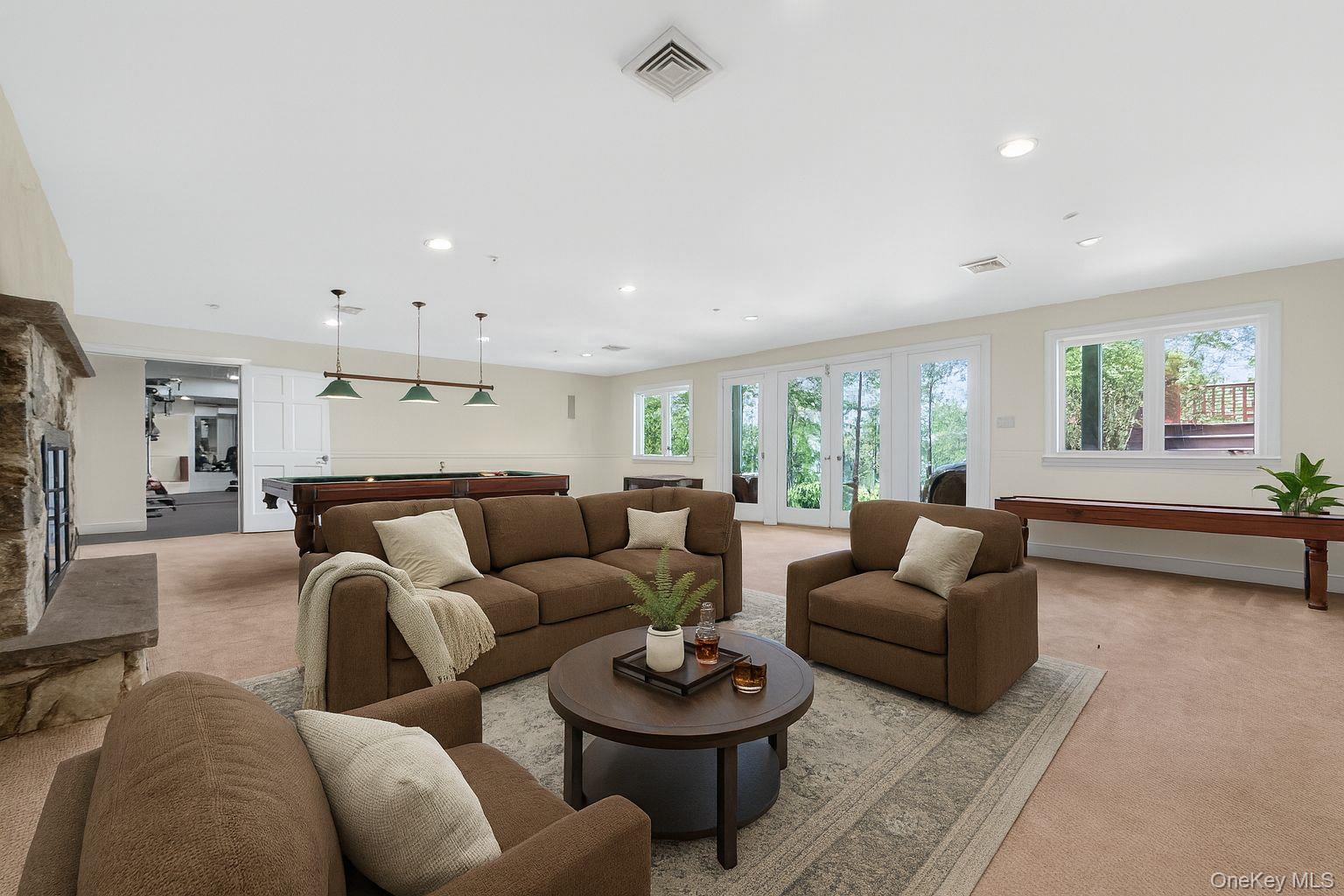 Sloatsburg, New York, 10974, United States, 5 Bedrooms Bedrooms, ,5 BathroomsBathrooms,Residential,For Sale,1982230