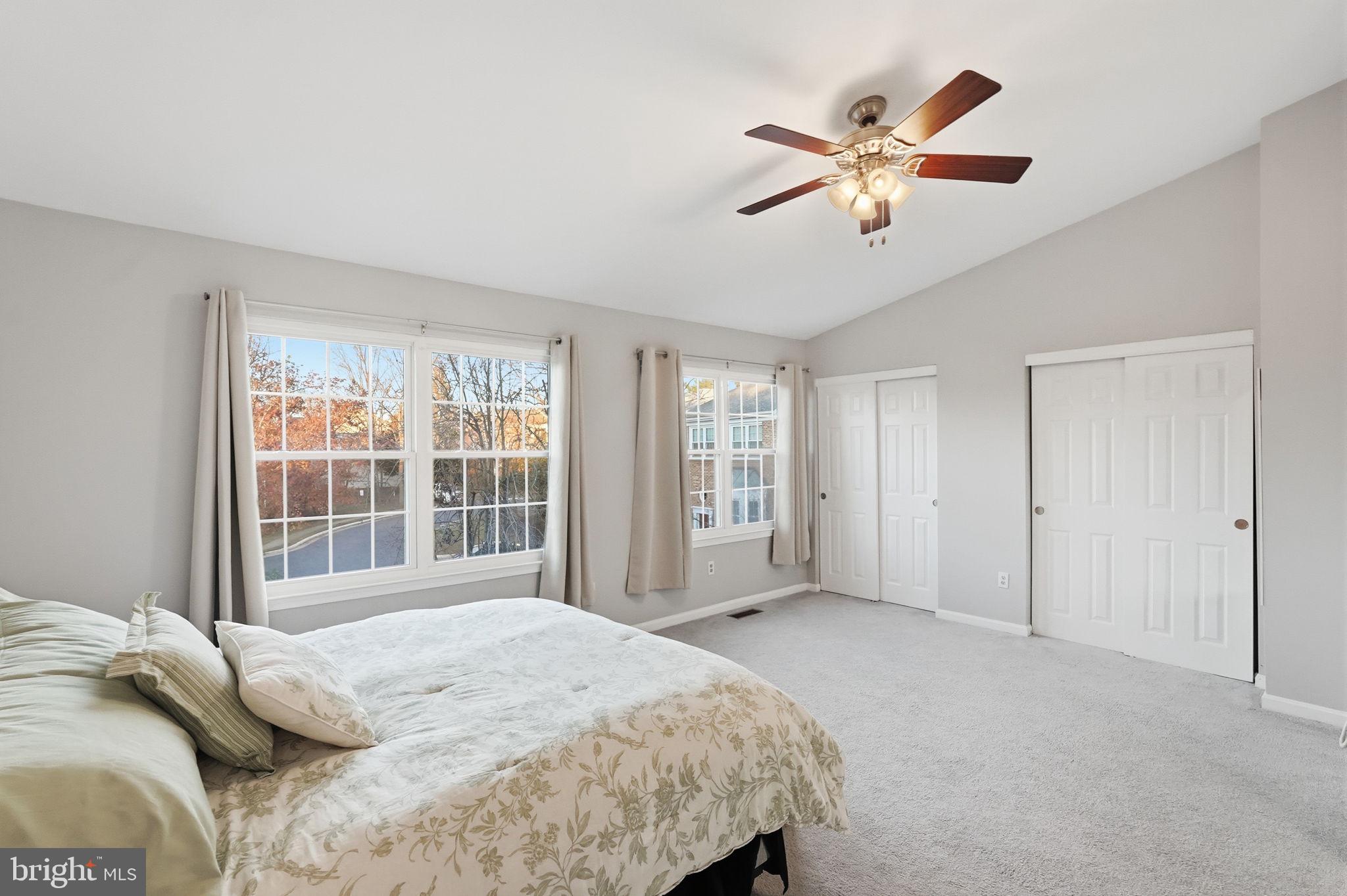 Fairfax, Virginia, 22033, United States, 2 Bedrooms Bedrooms, ,4 BathroomsBathrooms,Residential,For Sale,2001476