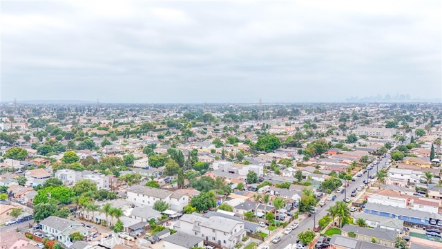 Los Angeles, California, 90002, United States, 3 Bedrooms Bedrooms, ,1 BathroomBathrooms,Residential,For Sale,1937405