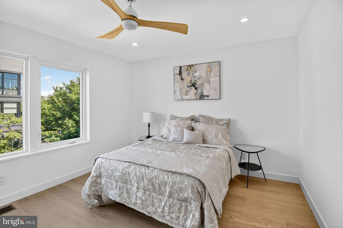 Washington, District of Columbia, 20010, United States, 3 Bedrooms Bedrooms, ,3 BathroomsBathrooms,Residential,For Sale,1938669