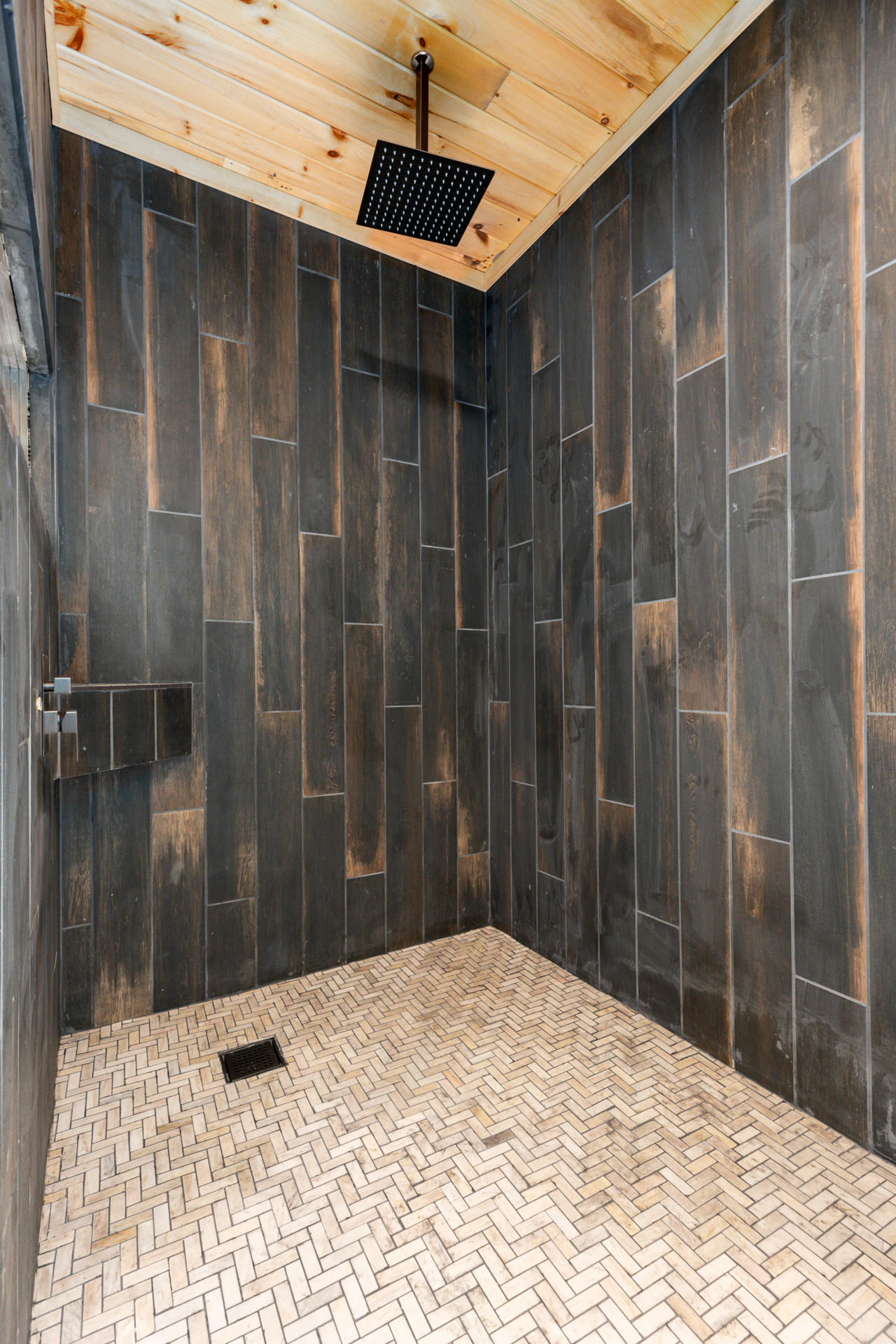 Sawyerville, Illinois, 62085, United States, 3 Bedrooms Bedrooms, ,3 BathroomsBathrooms,Residential,For Sale,1983807