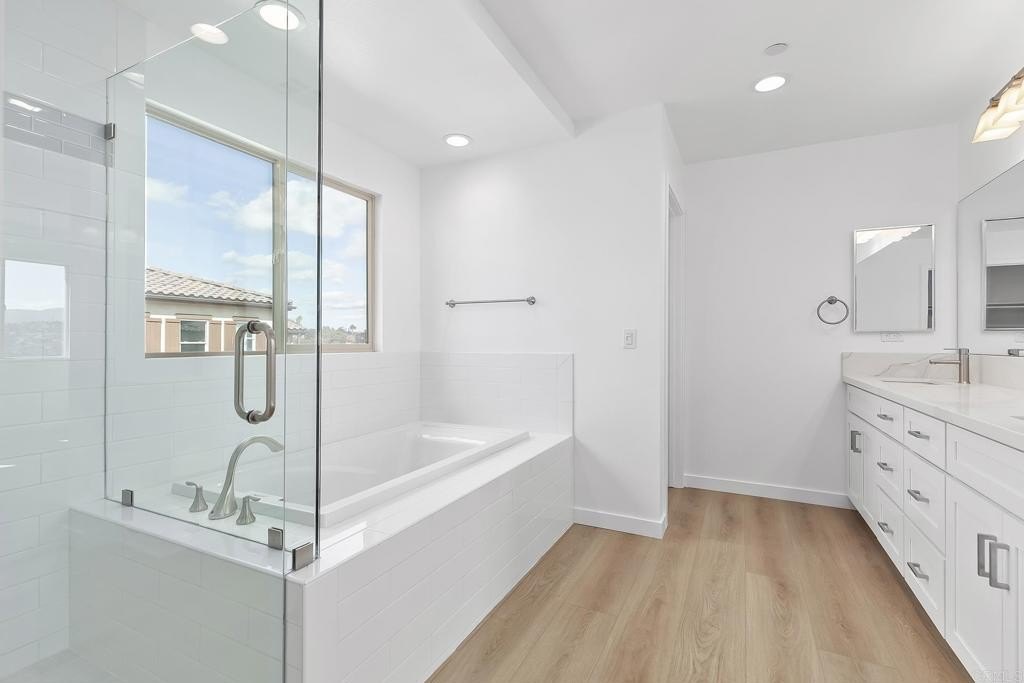 Lemon Grove, California, 91945, United States, 3 Bedrooms Bedrooms, ,3 BathroomsBathrooms,Residential,For Sale,1925665