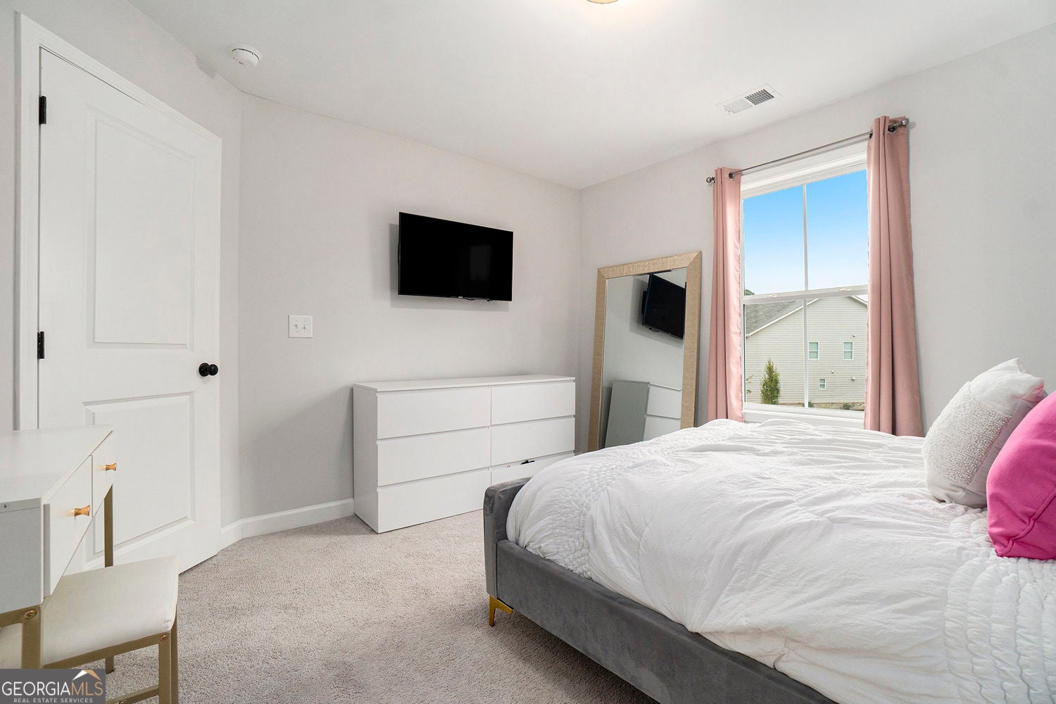 Powder Springs, Georgia, 30127, United States, 5 Bedrooms Bedrooms, ,4 BathroomsBathrooms,Residential,For Sale,1973246