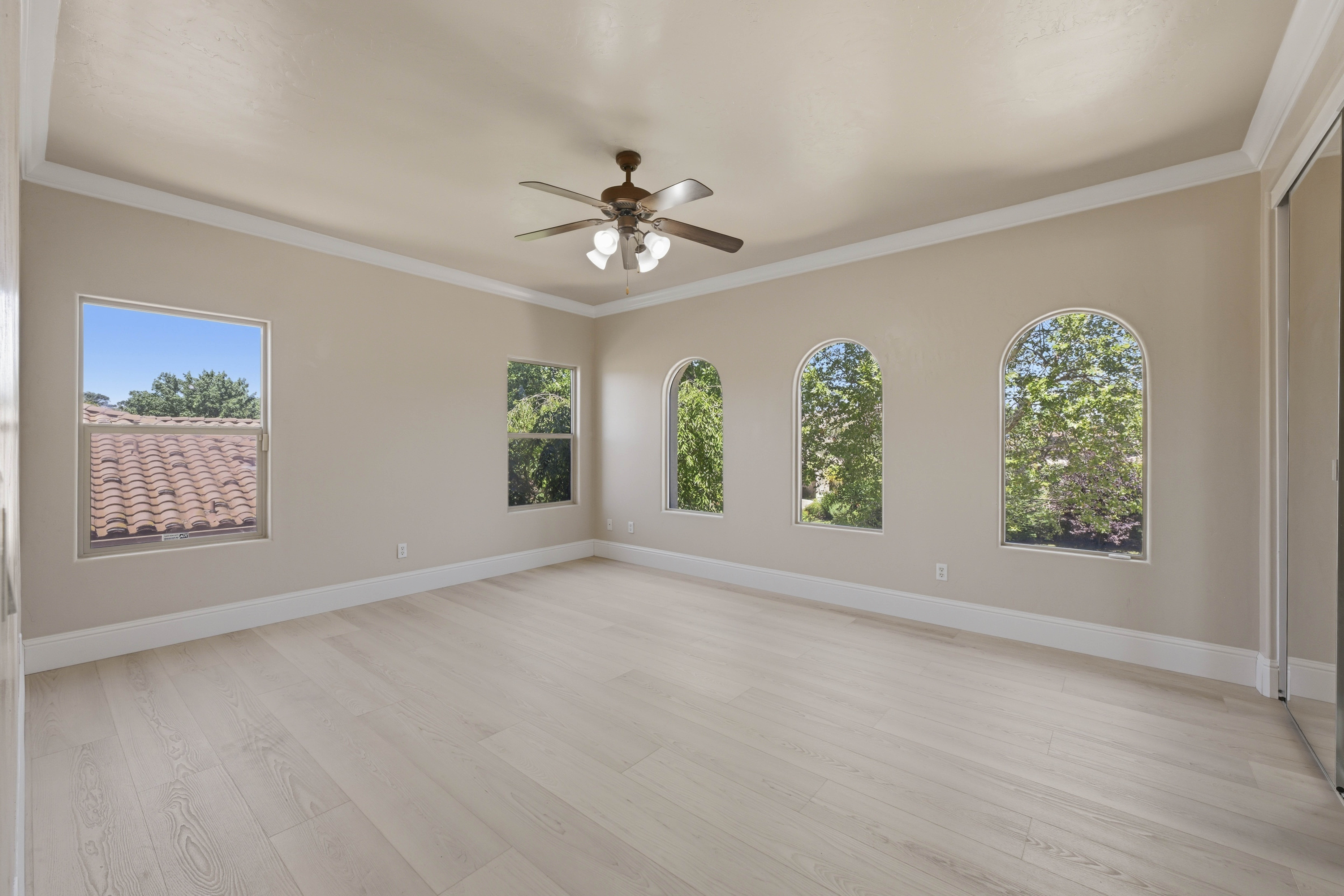  8587 Indianwood Lane, Roseville, CA 95747 - 物件實景
