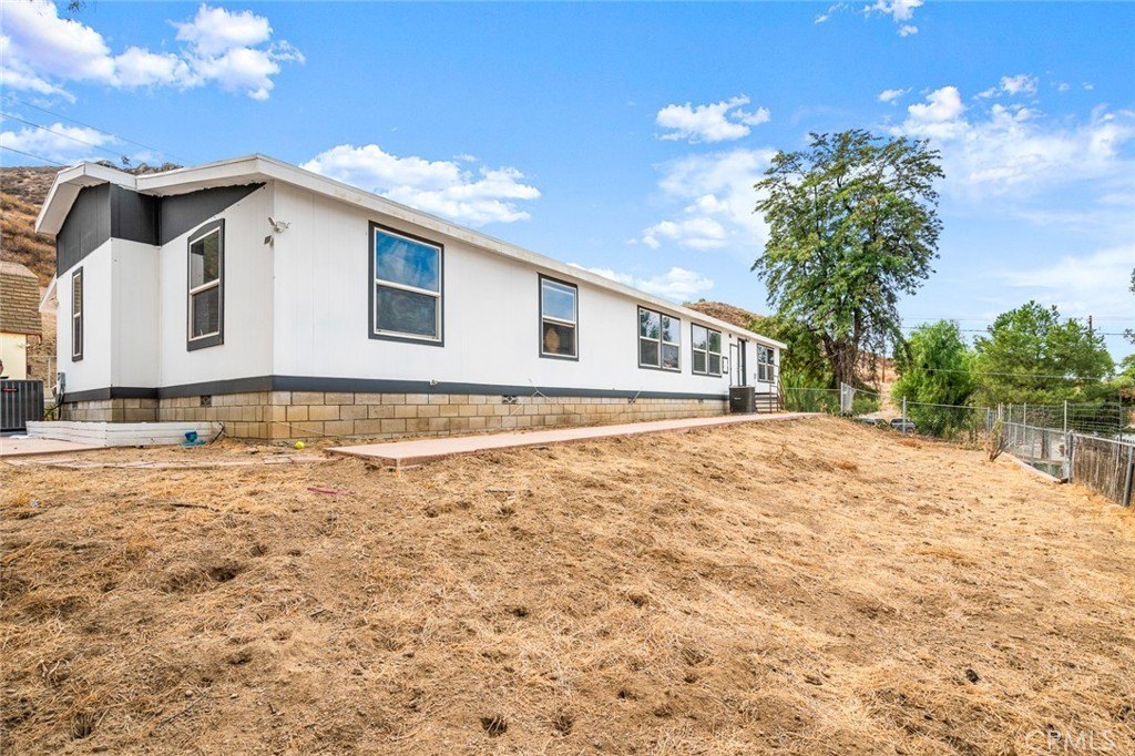 Hemet, California, 92545, United States, 6 Bedrooms Bedrooms, ,3 BathroomsBathrooms,Residential,For Sale,1937118