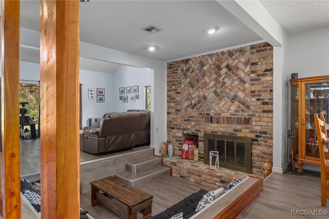 Inverness, Florida, 34453, United States, 6 Bedrooms Bedrooms, ,4 BathroomsBathrooms,Residential,For Sale,1975798